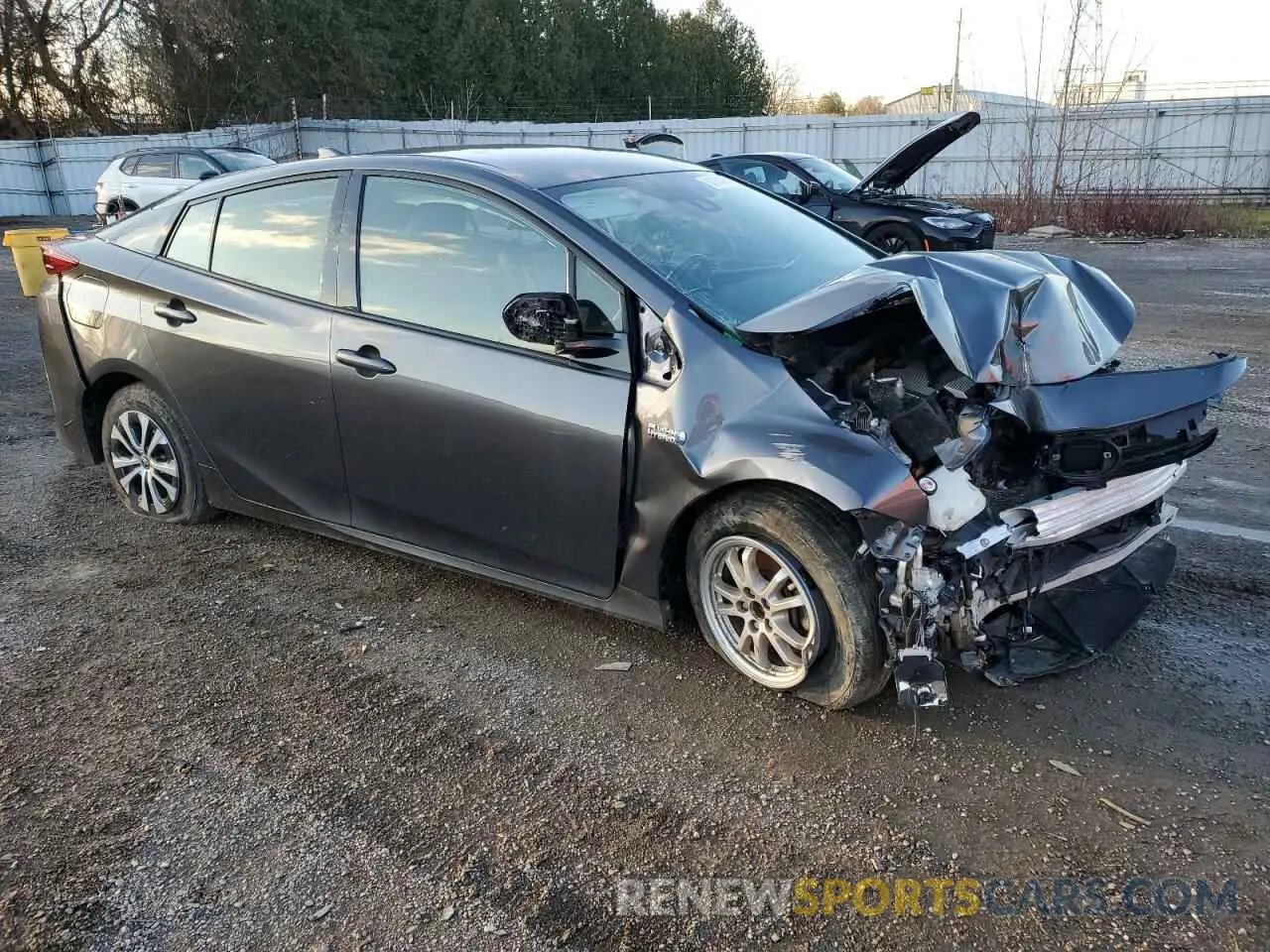 4 fotografías del automóvil dañado JTDKARFP7L3139334 TOYOTA PRIUS 2020