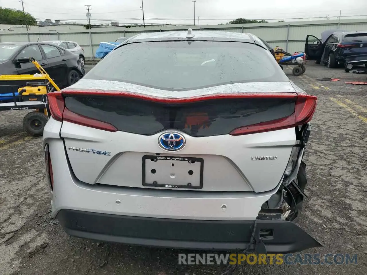 6 fotografías del automóvil dañado JTDKARFP8L3155123 TOYOTA PRIUS 2020