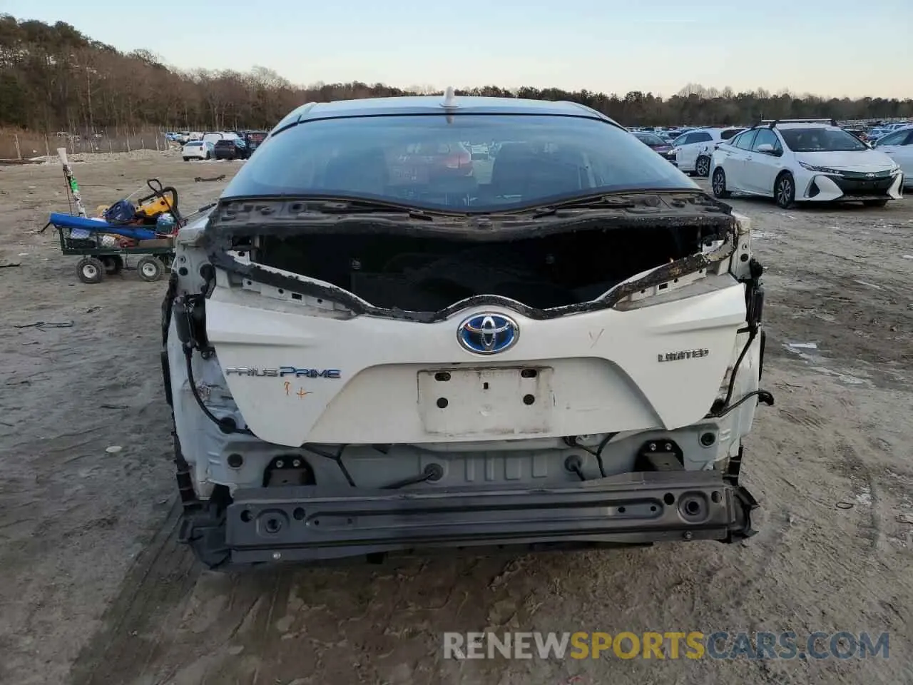 6 fotografías del automóvil dañado JTDKARFP9L3151159 TOYOTA PRIUS 2020
