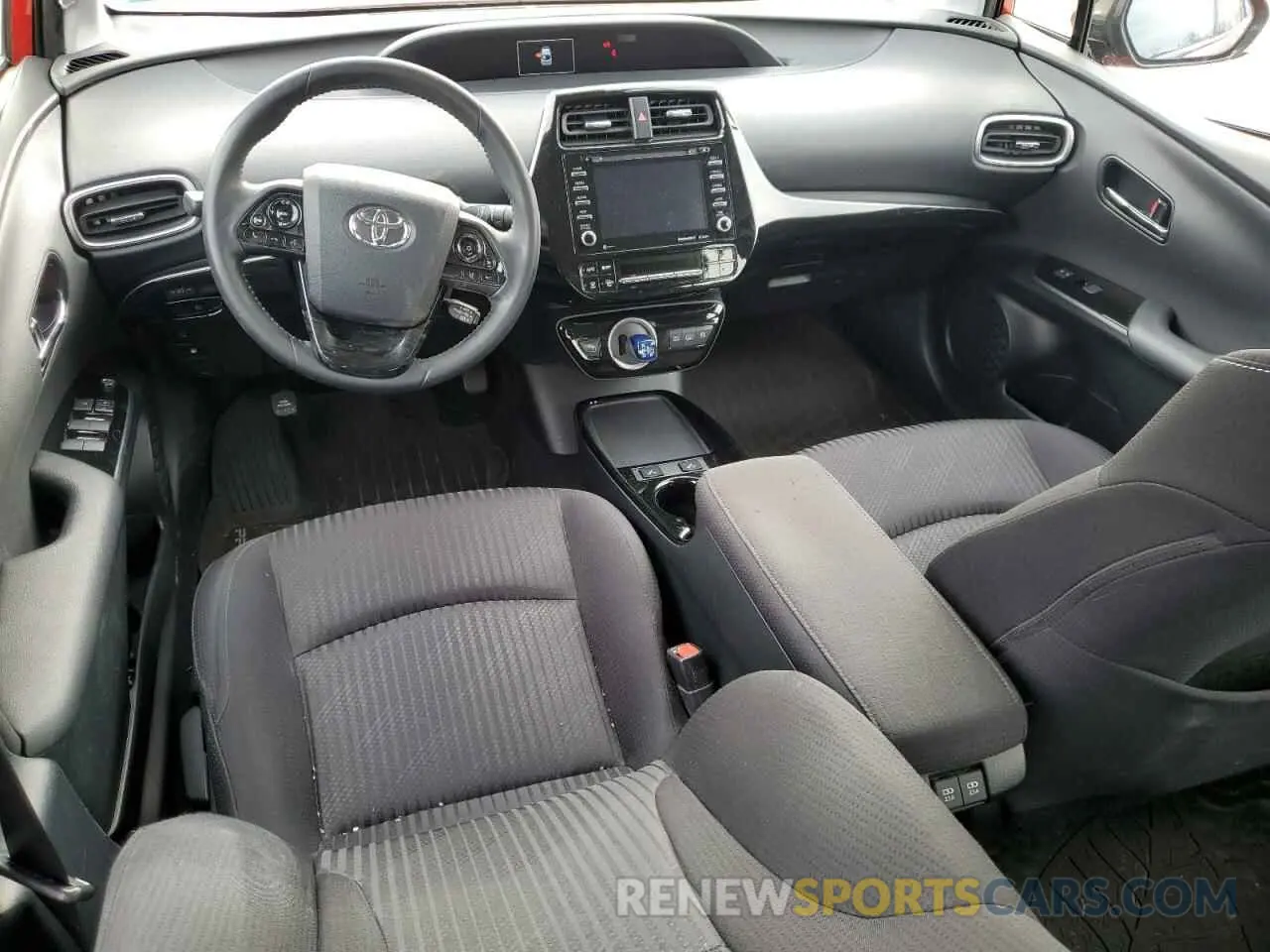 8 fotografías del automóvil dañado JTDKARFPXL3151834 TOYOTA PRIUS 2020