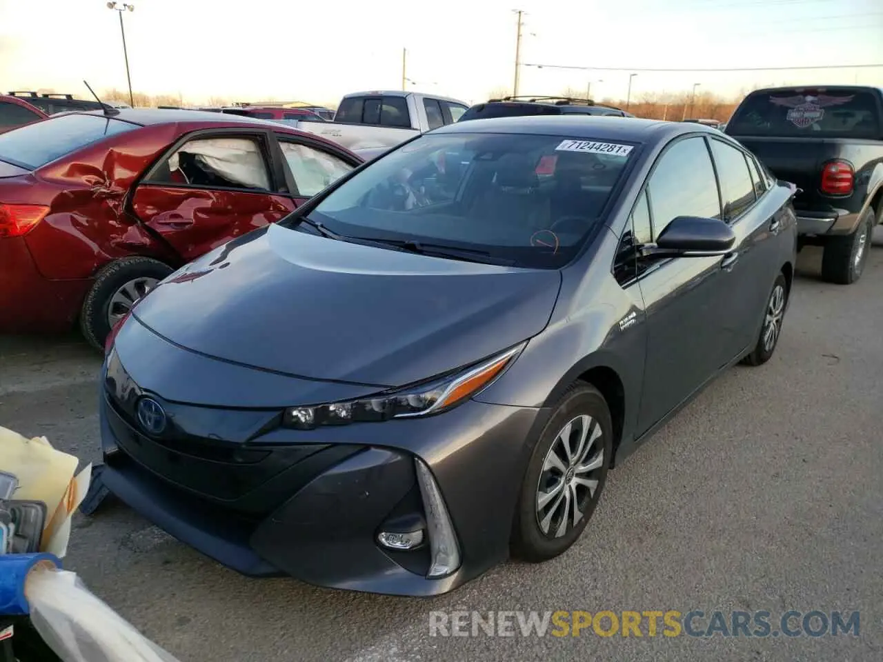 2 fotografías del automóvil dañado JTDKARFPXL3161036 TOYOTA PRIUS 2020