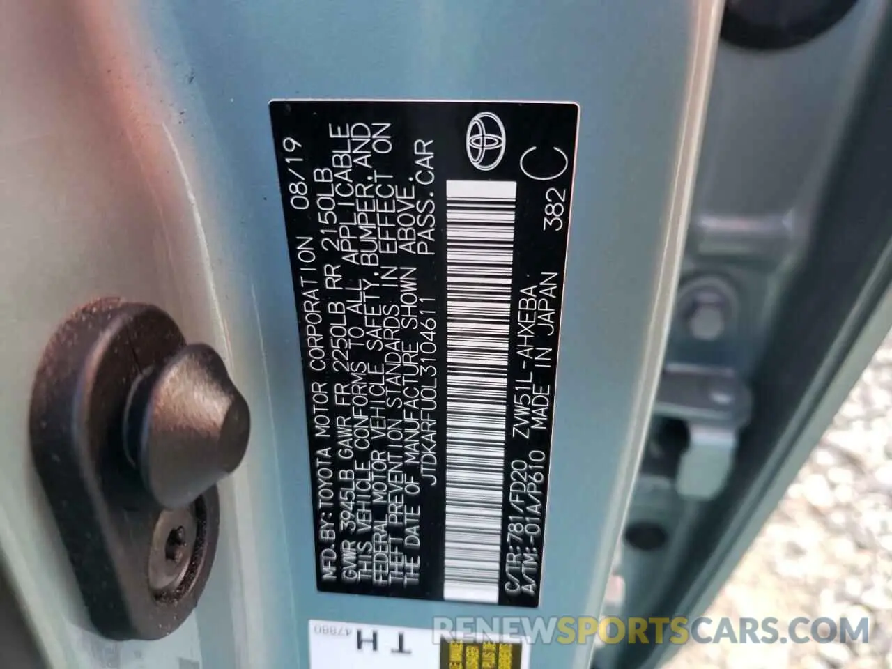 12 fotografías del automóvil dañado JTDKARFU0L3104611 TOYOTA PRIUS 2020