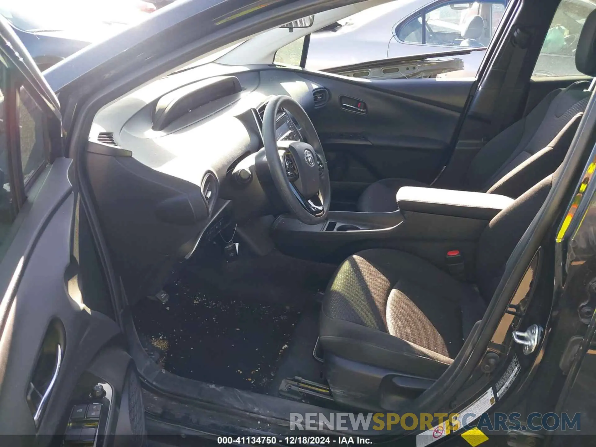 5 fotografías del automóvil dañado JTDKARFU1L3114502 TOYOTA PRIUS 2020