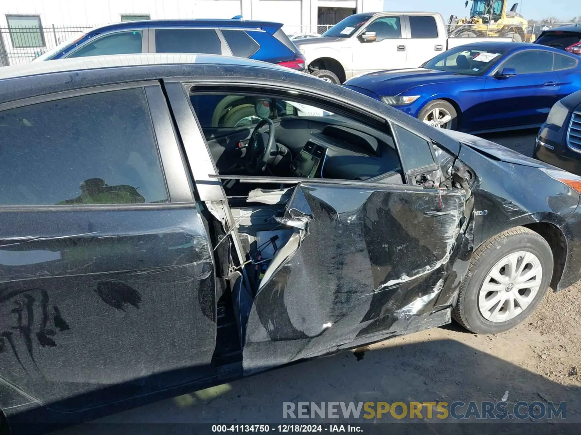 6 fotografías del automóvil dañado JTDKARFU1L3114502 TOYOTA PRIUS 2020