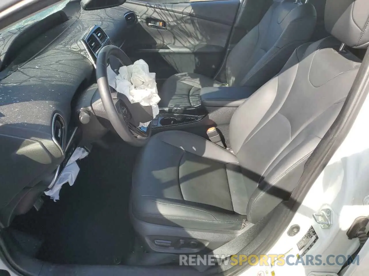 7 fotografías del automóvil dañado JTDKARFU1L3124687 TOYOTA PRIUS 2020