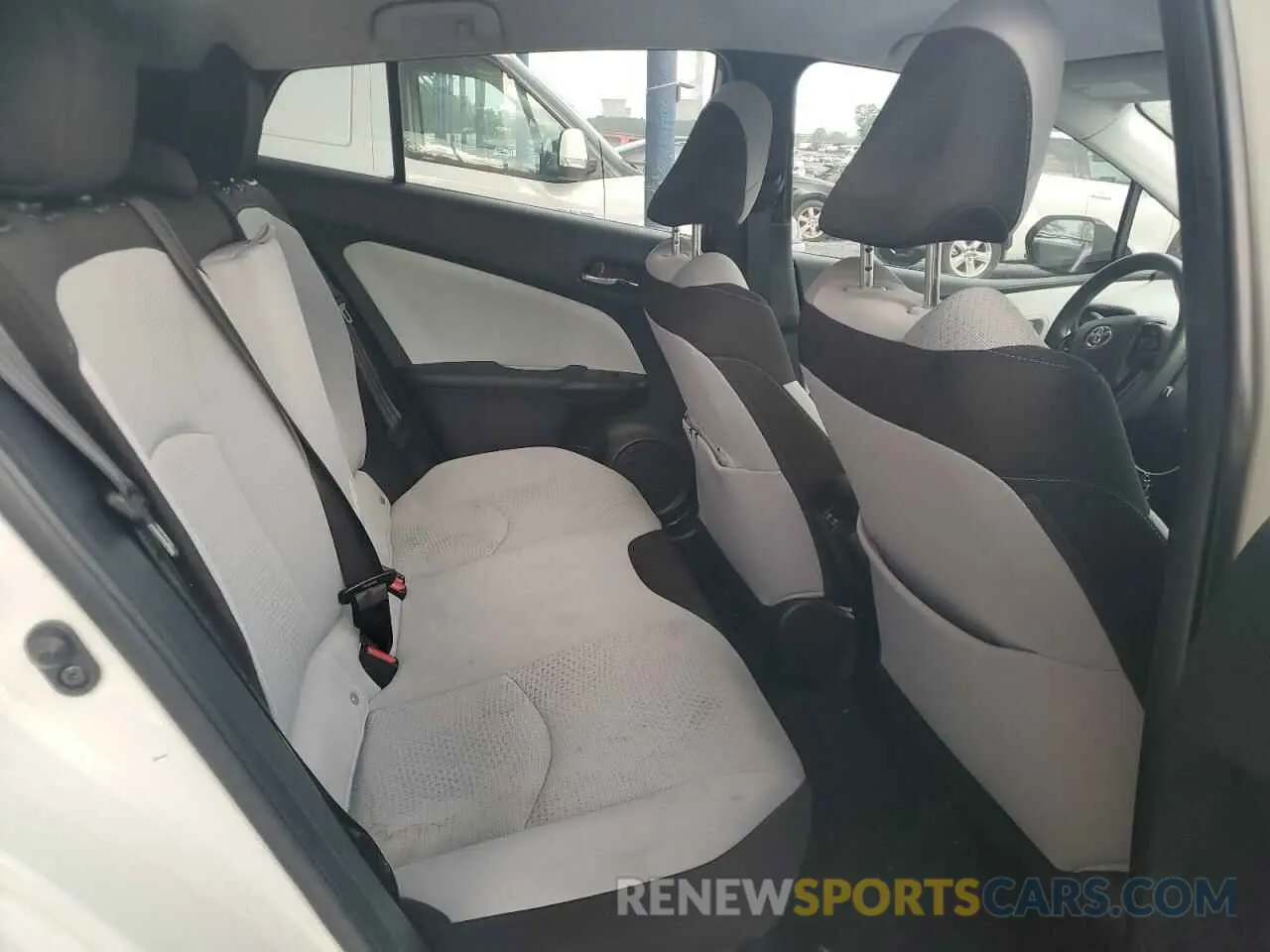 10 fotografías del automóvil dañado JTDKARFU2L3103993 TOYOTA PRIUS 2020