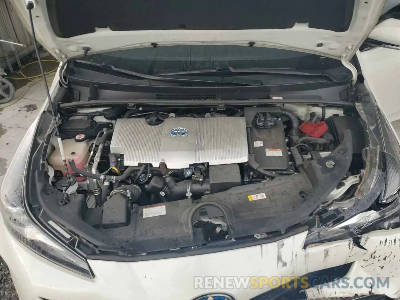 11 fotografías del automóvil dañado JTDKARFU2L3103993 TOYOTA PRIUS 2020