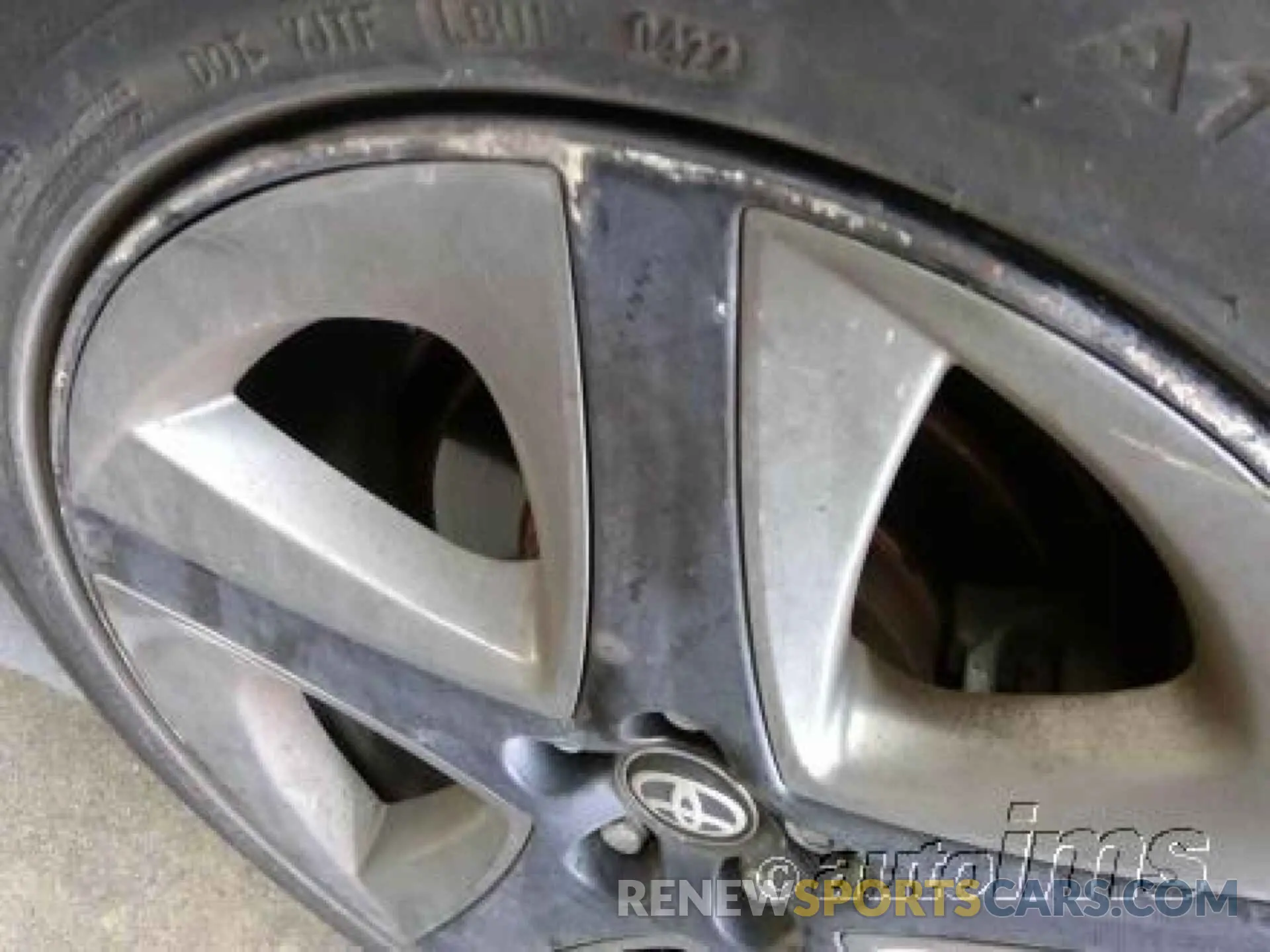 13 fotografías del automóvil dañado JTDKARFU2L3112189 TOYOTA PRIUS 2020