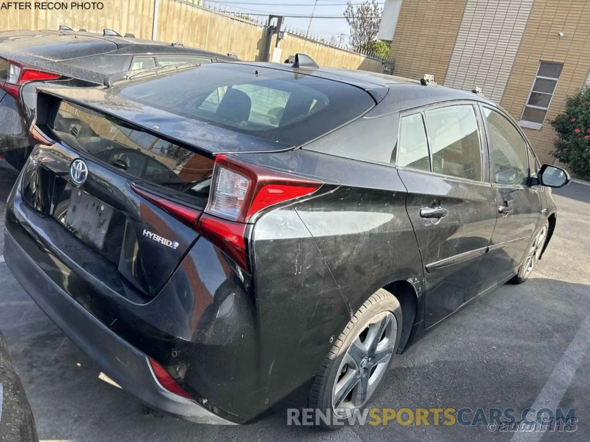 11 fotografías del automóvil dañado JTDKARFU2L3112449 TOYOTA PRIUS 2020