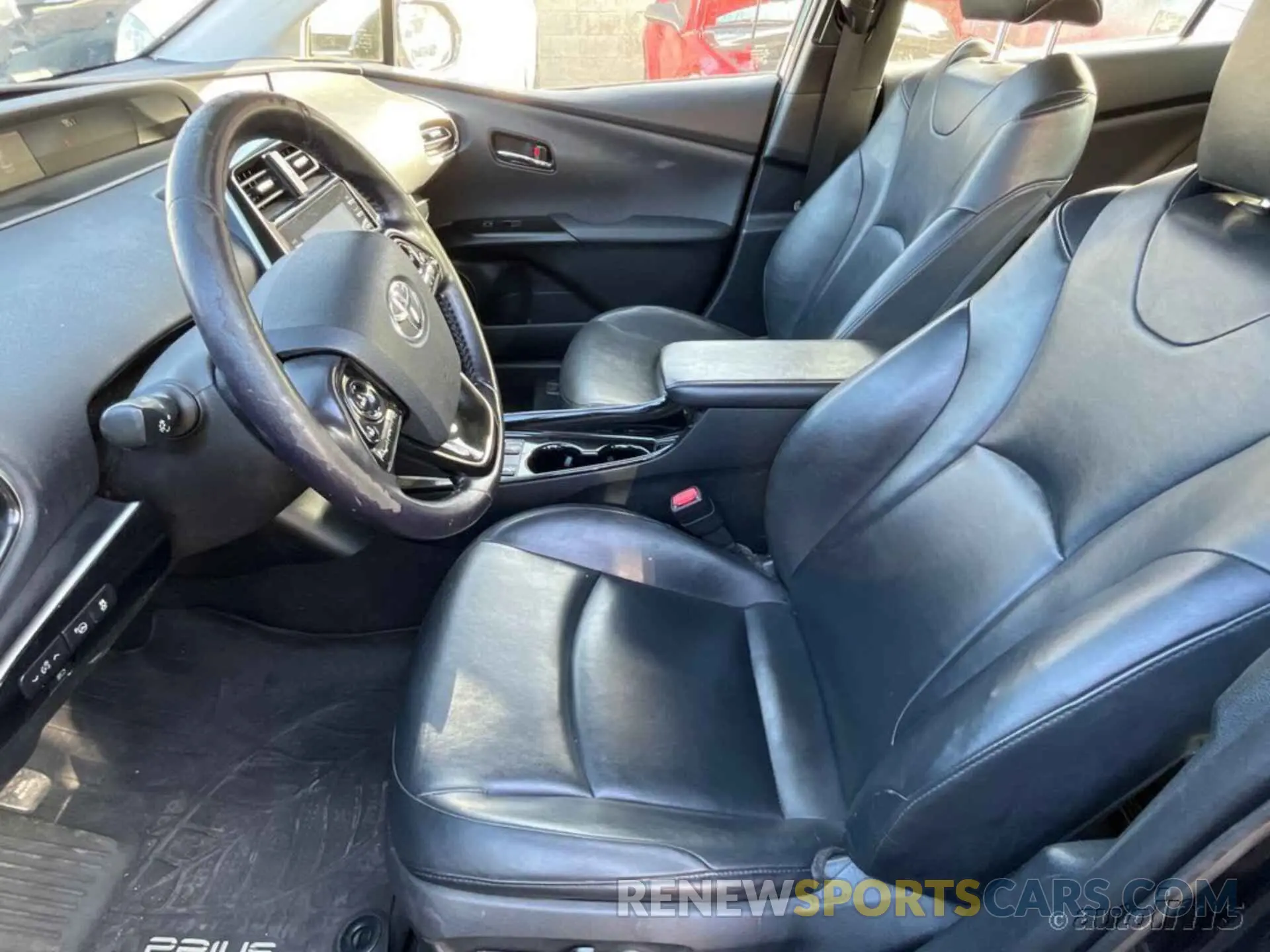 13 fotografías del automóvil dañado JTDKARFU2L3112449 TOYOTA PRIUS 2020