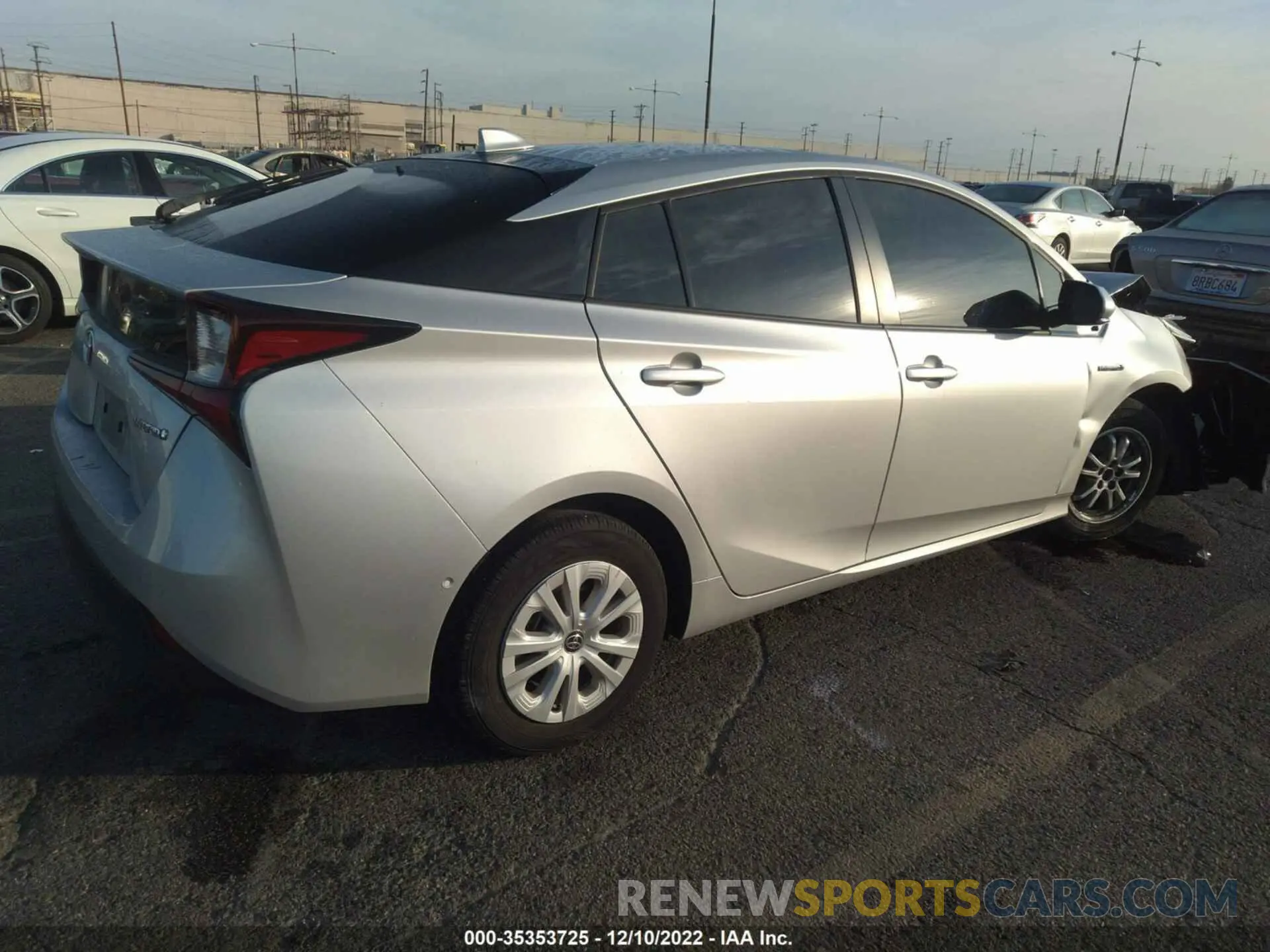 4 fotografías del automóvil dañado JTDKARFU2L3112483 TOYOTA PRIUS 2020