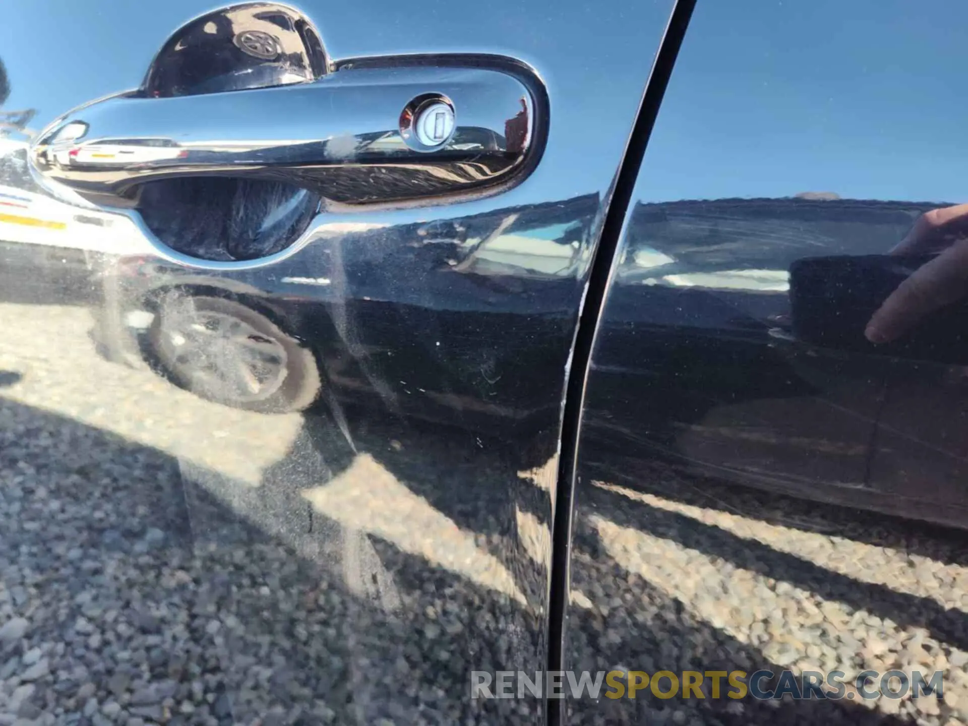 2 fotografías del automóvil dañado JTDKARFU2L3115366 TOYOTA PRIUS 2020