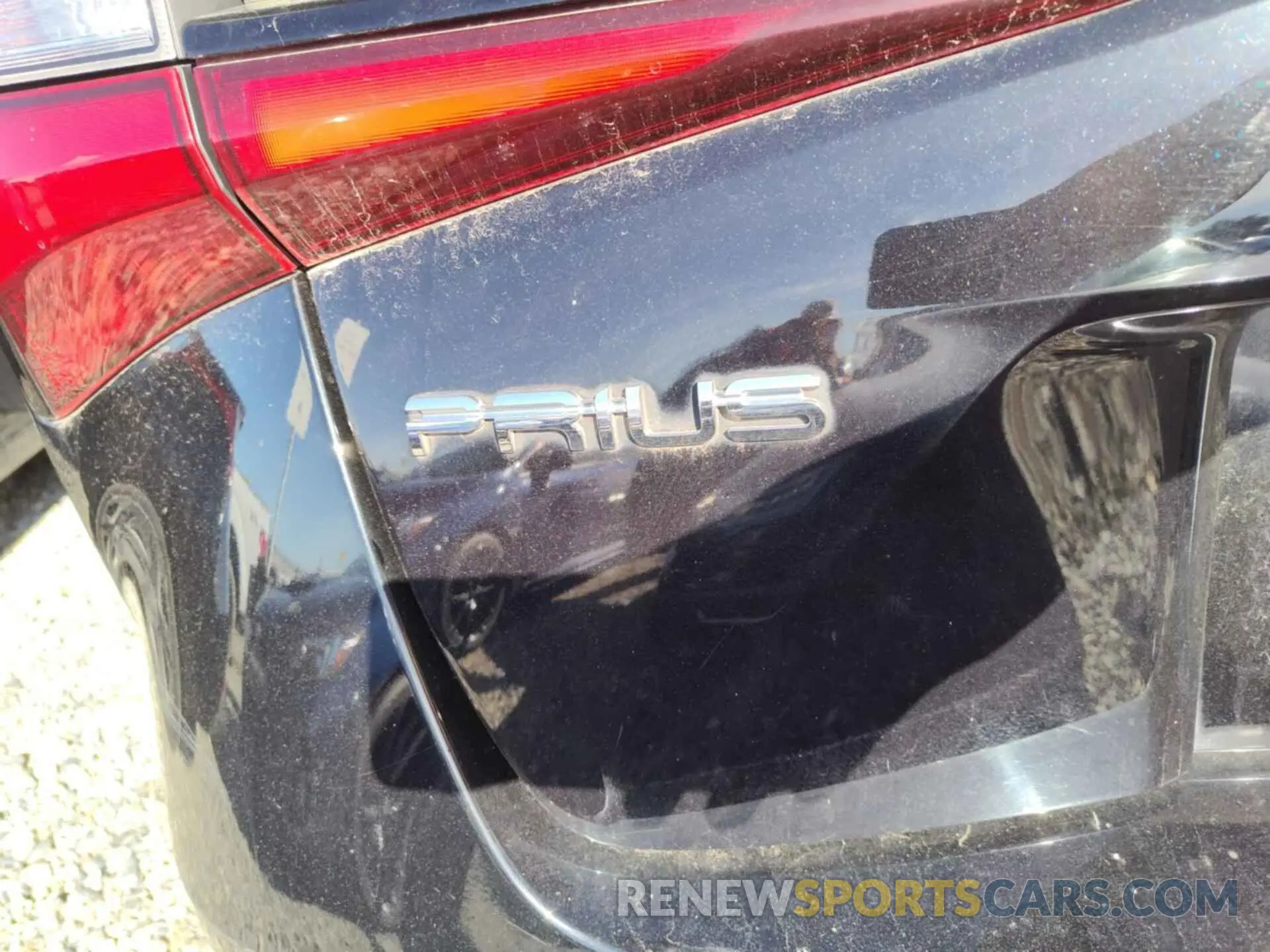 20 fotografías del automóvil dañado JTDKARFU2L3115366 TOYOTA PRIUS 2020