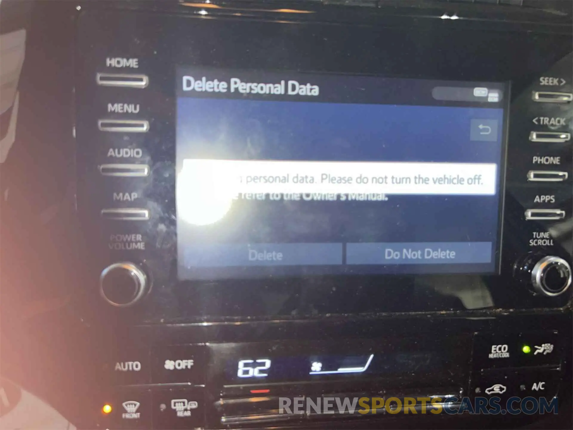22 fotografías del automóvil dañado JTDKARFU2L3115366 TOYOTA PRIUS 2020