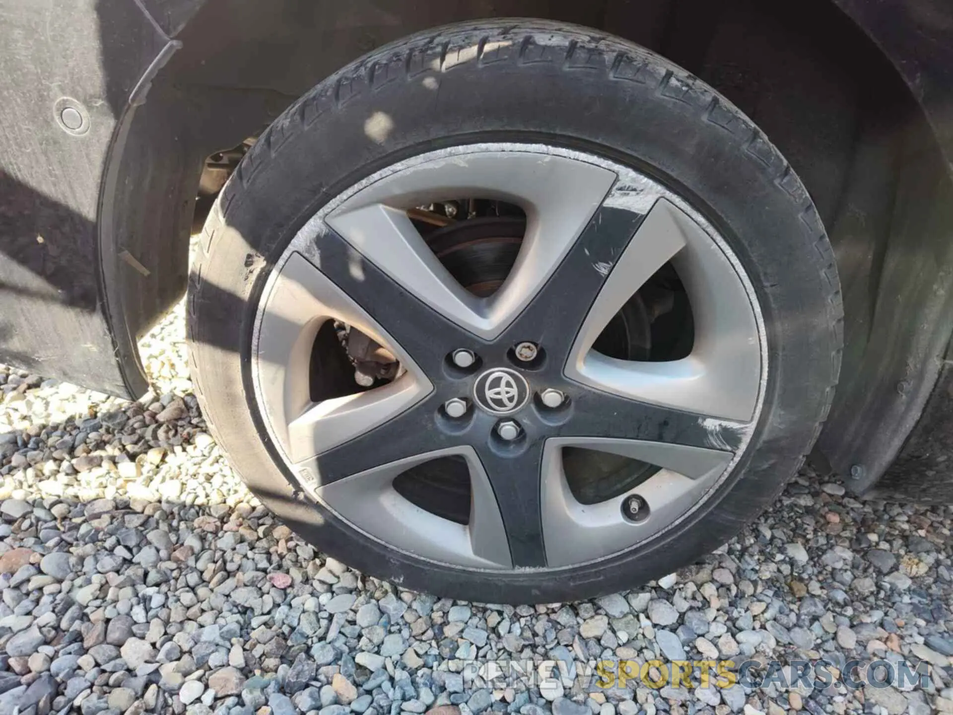 36 fotografías del automóvil dañado JTDKARFU2L3115366 TOYOTA PRIUS 2020