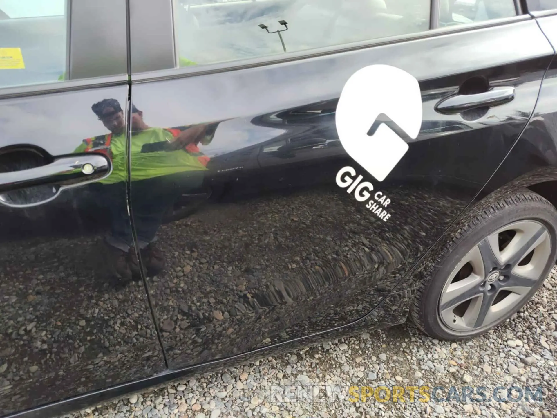 10 fotografías del automóvil dañado JTDKARFU2L3115416 TOYOTA PRIUS 2020
