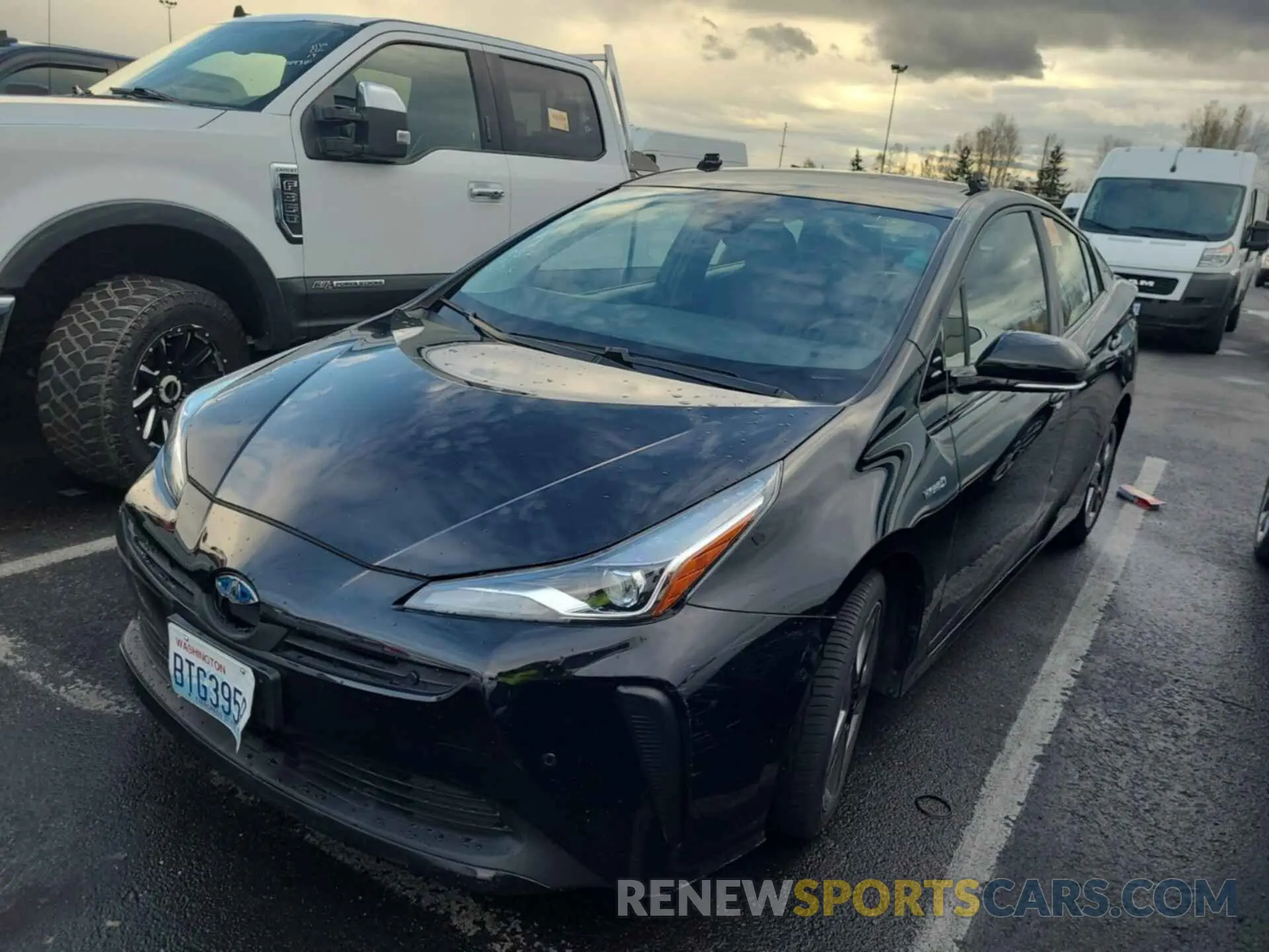 16 fotografías del automóvil dañado JTDKARFU2L3116310 TOYOTA PRIUS 2020
