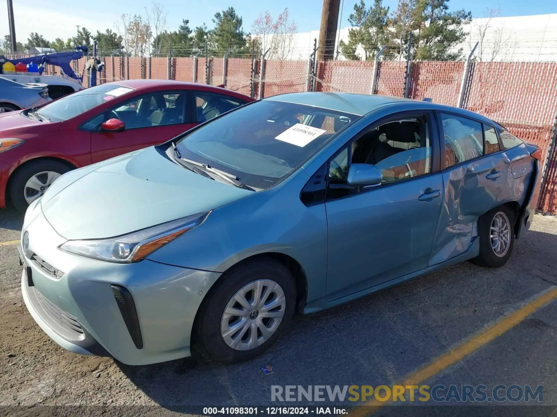 14 fotografías del automóvil dañado JTDKARFU2L3118302 TOYOTA PRIUS 2020