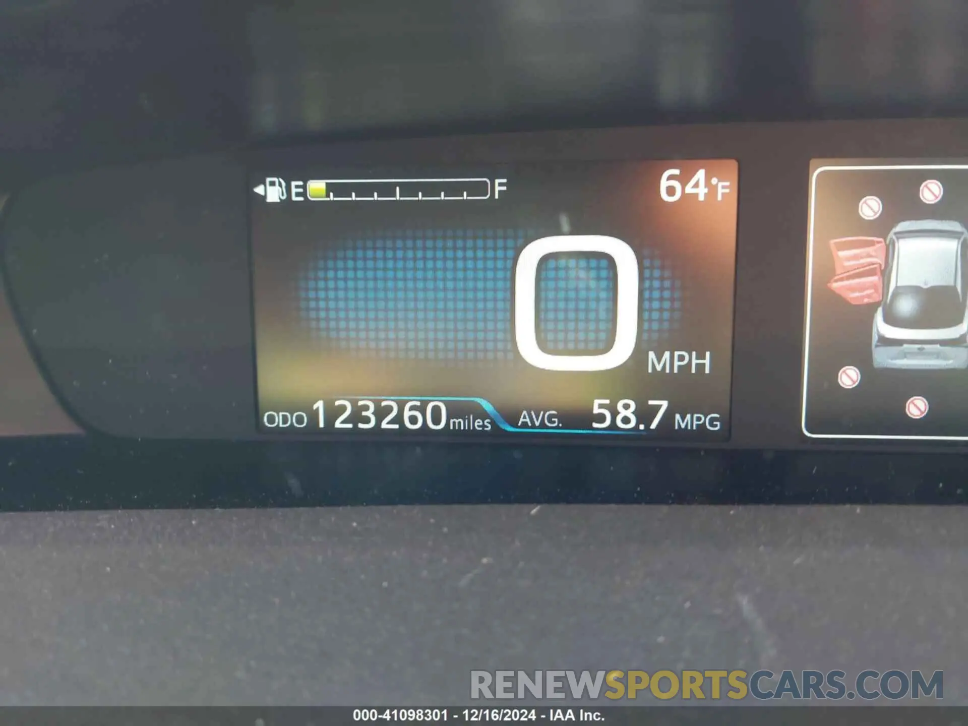 15 fotografías del automóvil dañado JTDKARFU2L3118302 TOYOTA PRIUS 2020