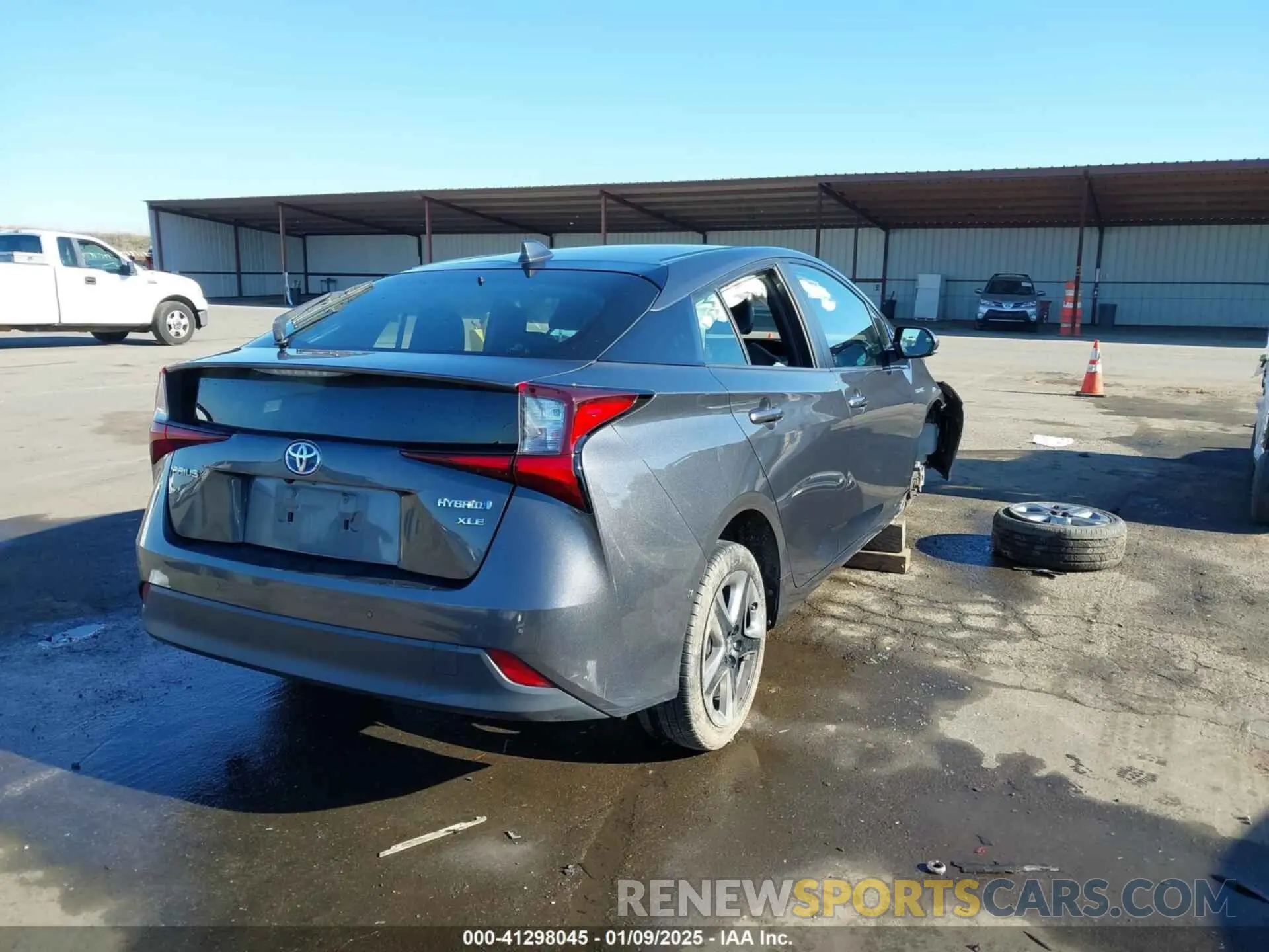 4 fotografías del automóvil dañado JTDKARFU5L3104460 TOYOTA PRIUS 2020