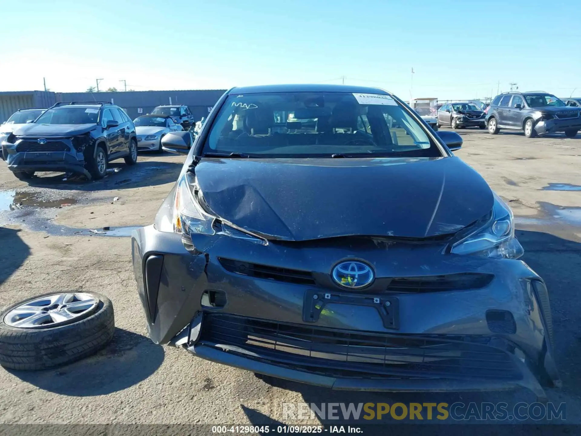 6 fotografías del automóvil dañado JTDKARFU5L3104460 TOYOTA PRIUS 2020
