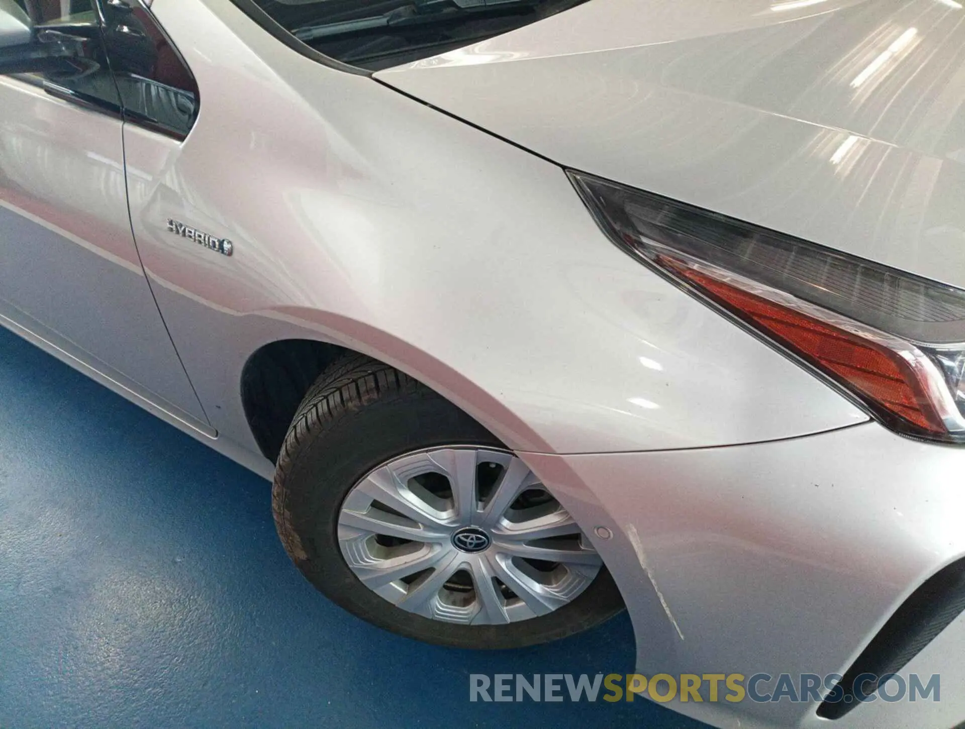 16 fotografías del automóvil dañado JTDKARFU5L3108086 TOYOTA PRIUS 2020