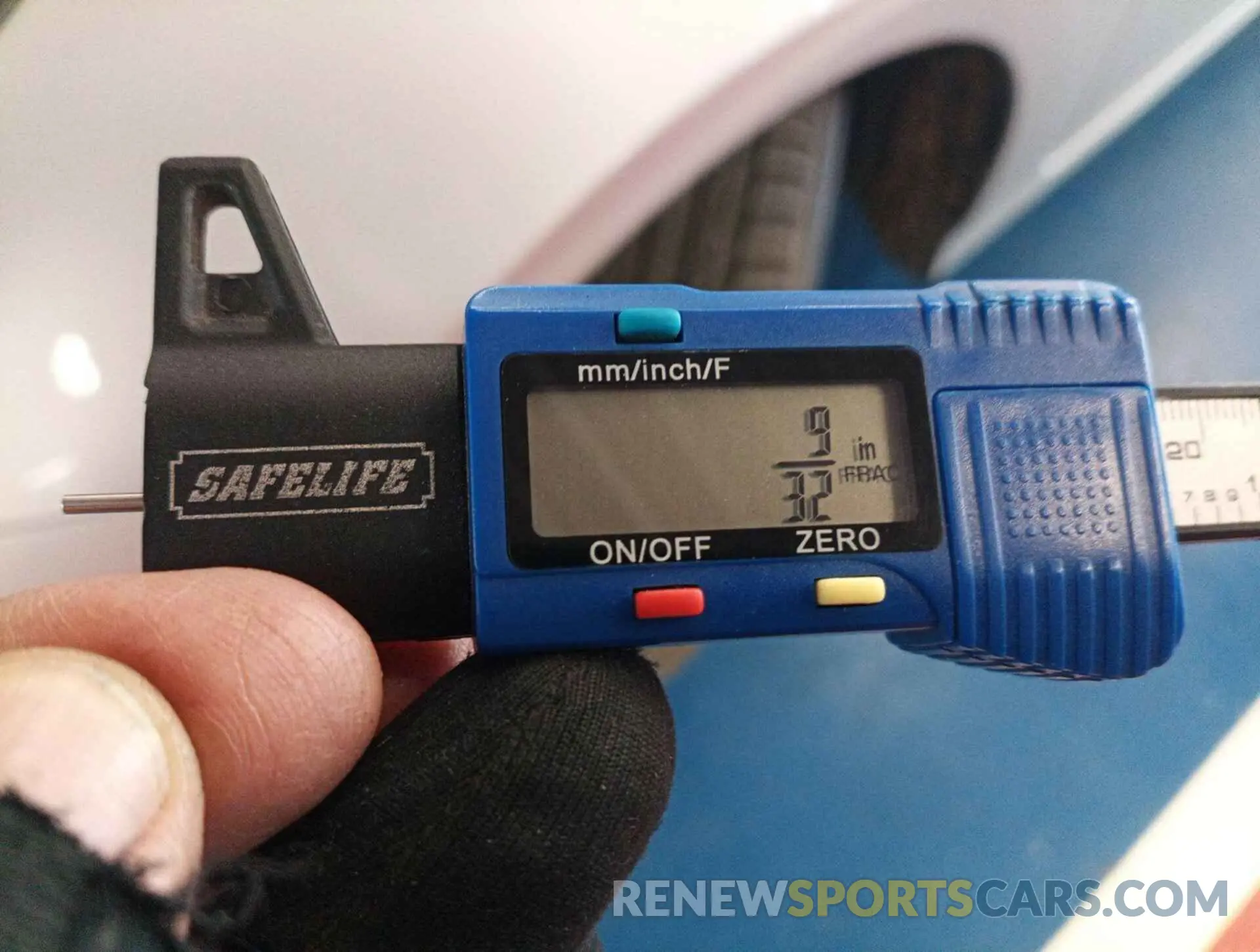18 fotografías del automóvil dañado JTDKARFU5L3108086 TOYOTA PRIUS 2020