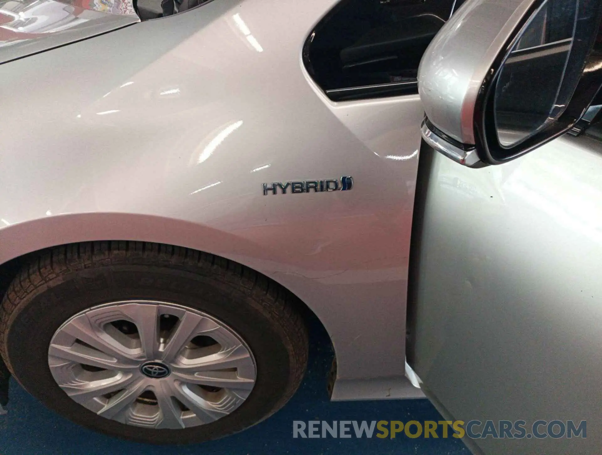 36 fotografías del automóvil dañado JTDKARFU5L3108086 TOYOTA PRIUS 2020