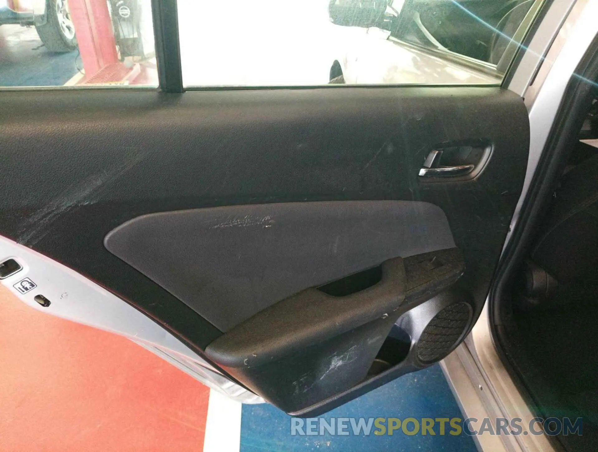 40 fotografías del automóvil dañado JTDKARFU5L3108086 TOYOTA PRIUS 2020