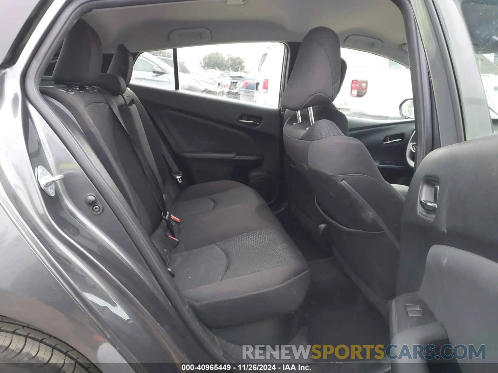 8 fotografías del automóvil dañado JTDKARFU5L3109237 TOYOTA PRIUS 2020