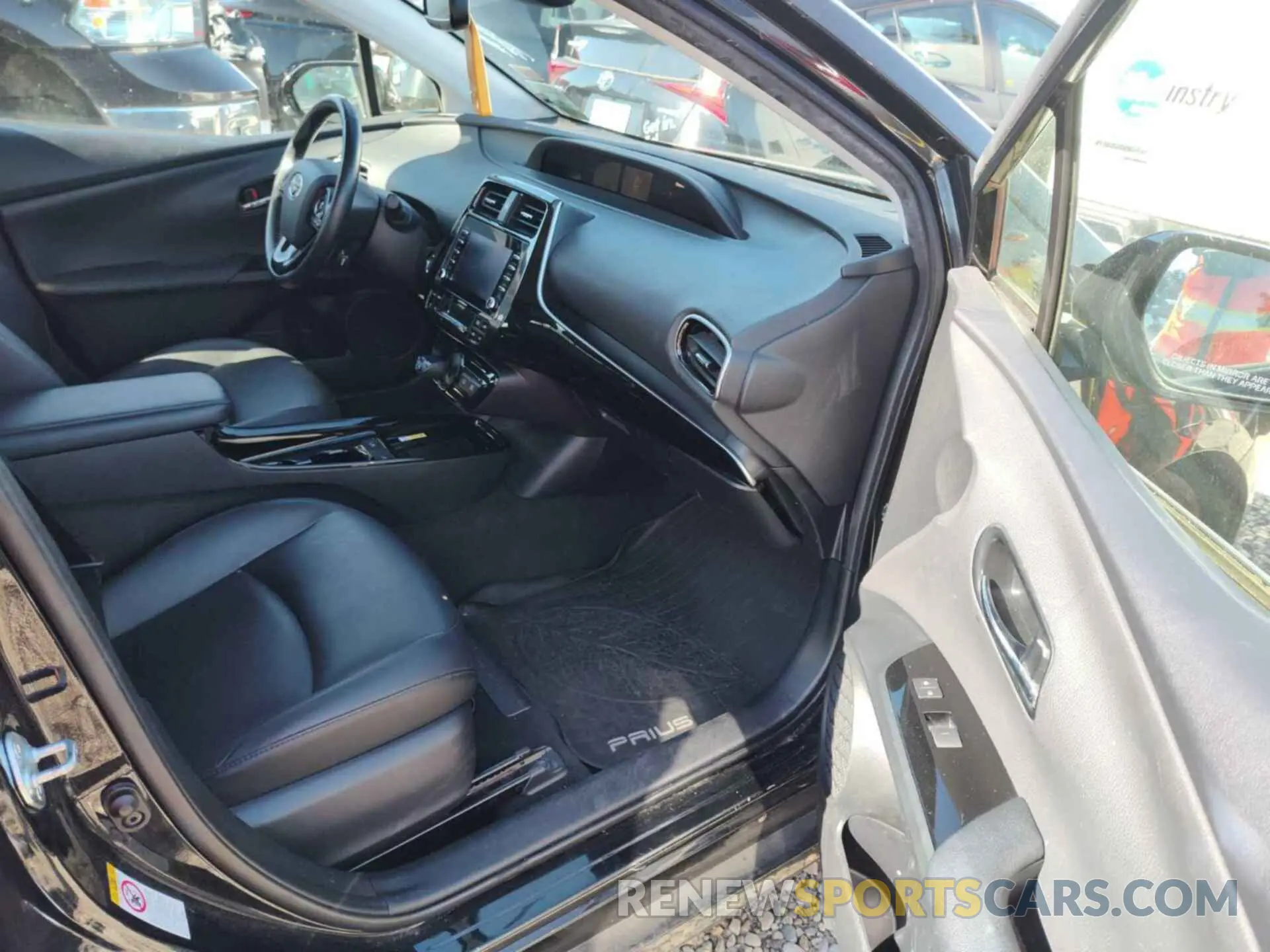29 fotografías del automóvil dañado JTDKARFU5L3116043 TOYOTA PRIUS 2020