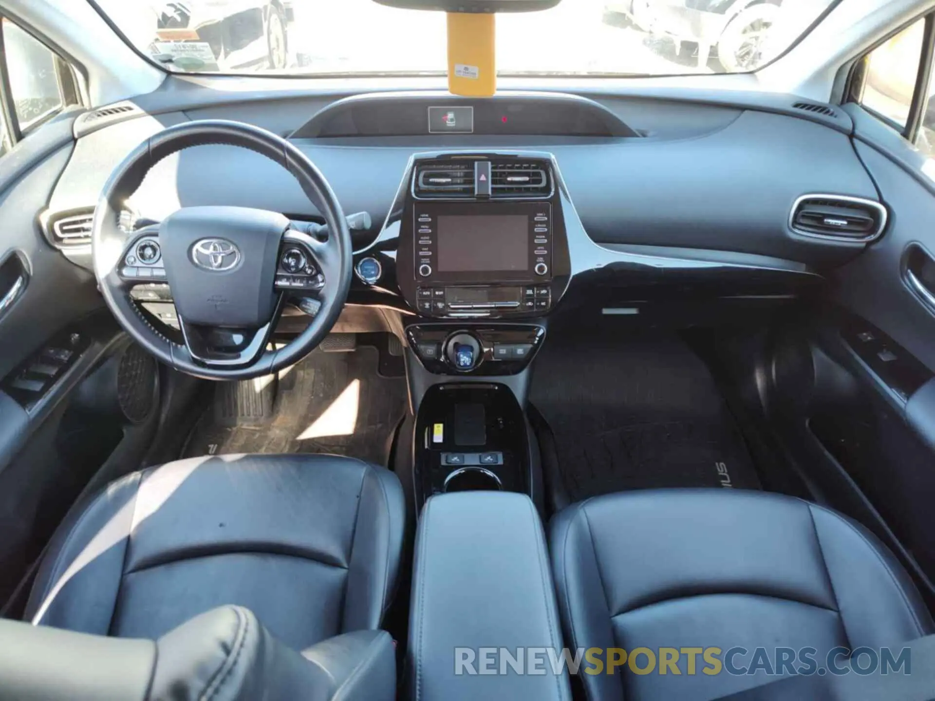 4 fotografías del automóvil dañado JTDKARFU5L3116043 TOYOTA PRIUS 2020