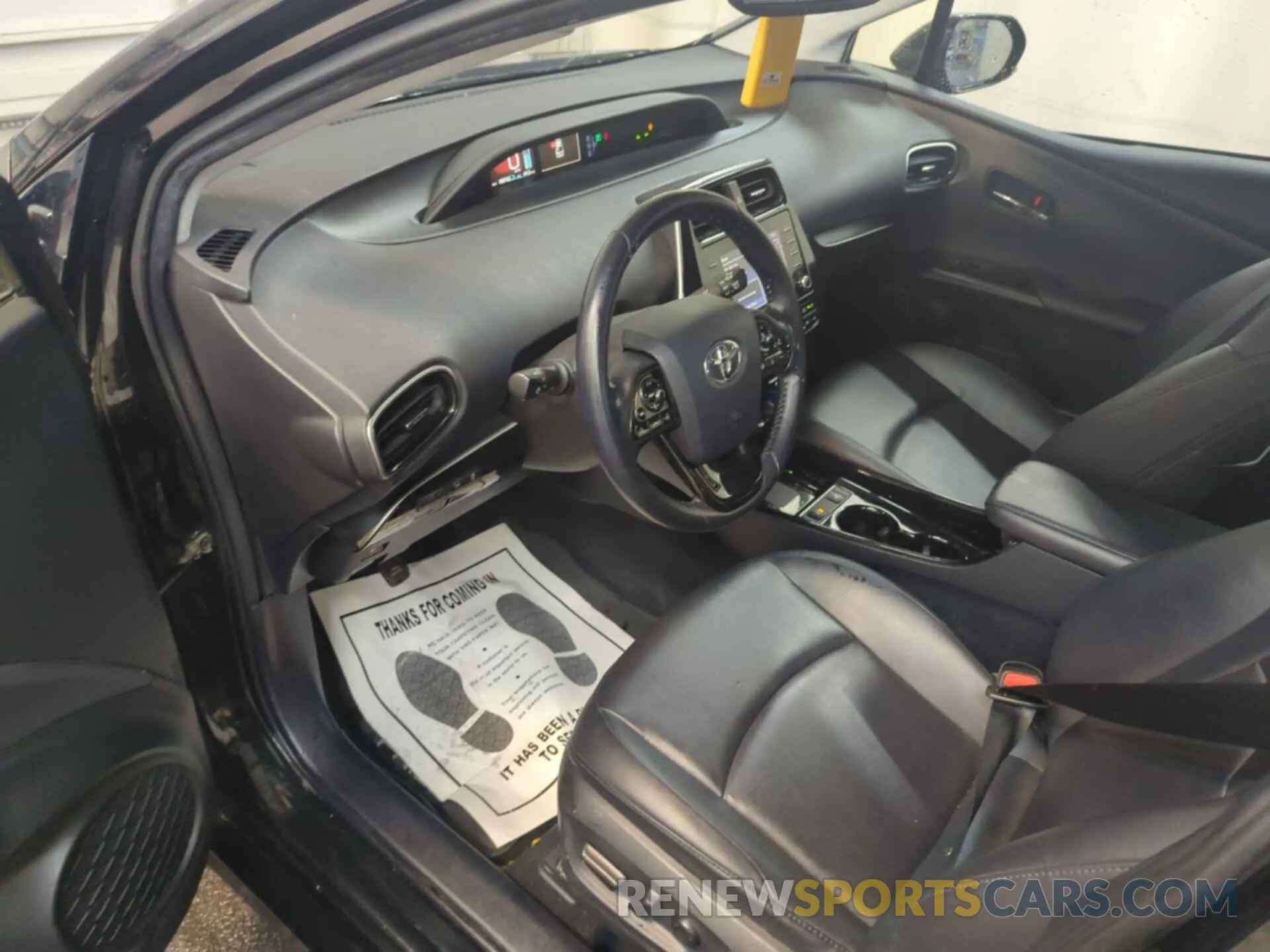 7 fotografías del automóvil dañado JTDKARFU5L3116043 TOYOTA PRIUS 2020