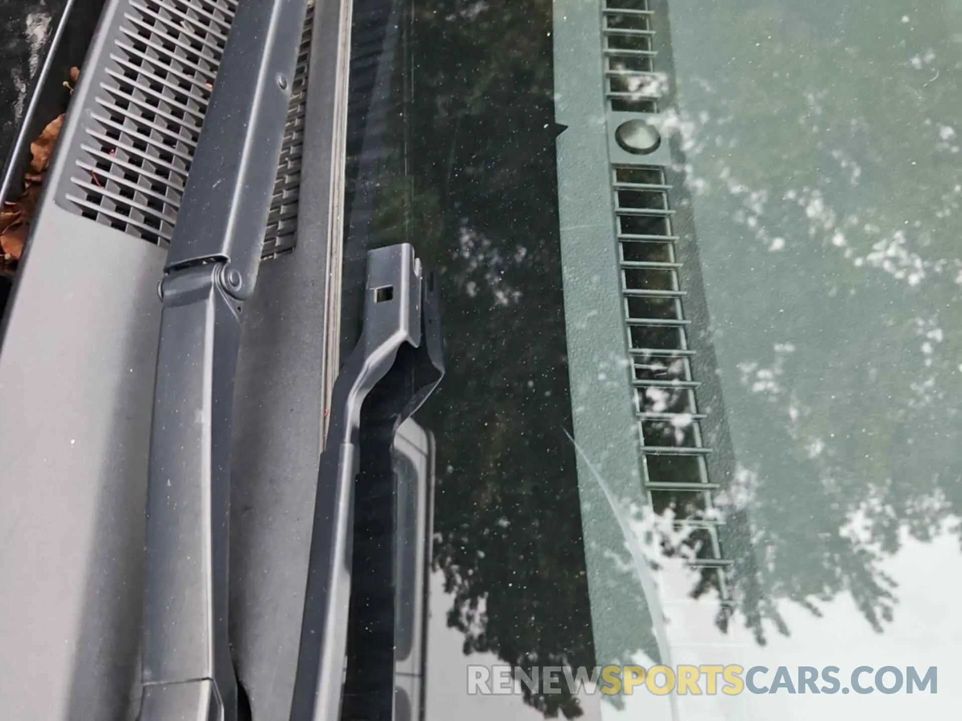 14 fotografías del automóvil dañado JTDKARFU5L3116060 TOYOTA PRIUS 2020