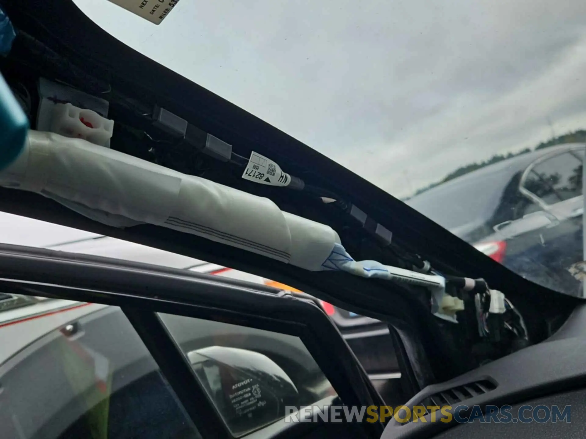 23 fotografías del automóvil dañado JTDKARFU5L3116060 TOYOTA PRIUS 2020