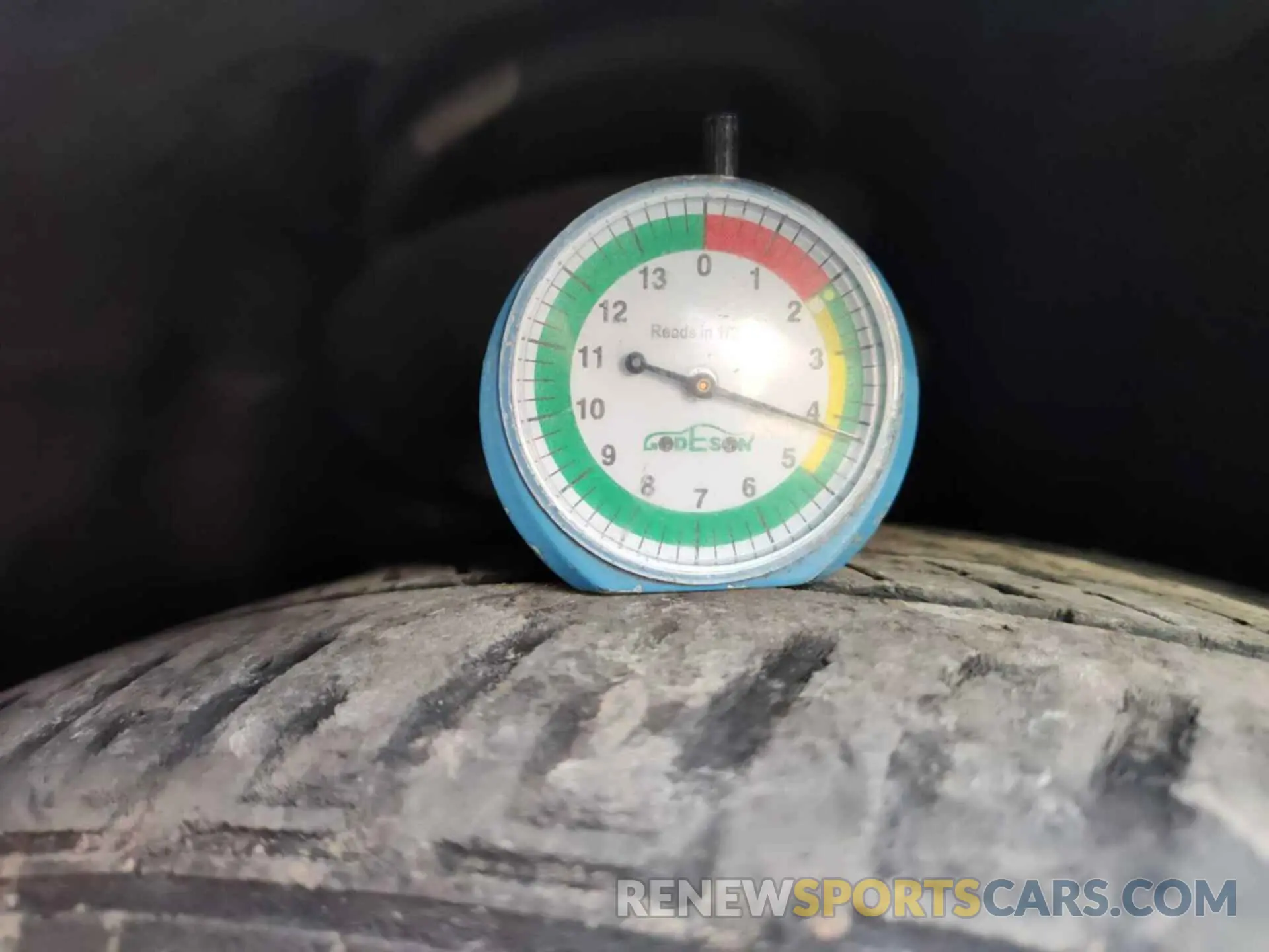 5 fotografías del automóvil dañado JTDKARFU5L3116141 TOYOTA PRIUS 2020