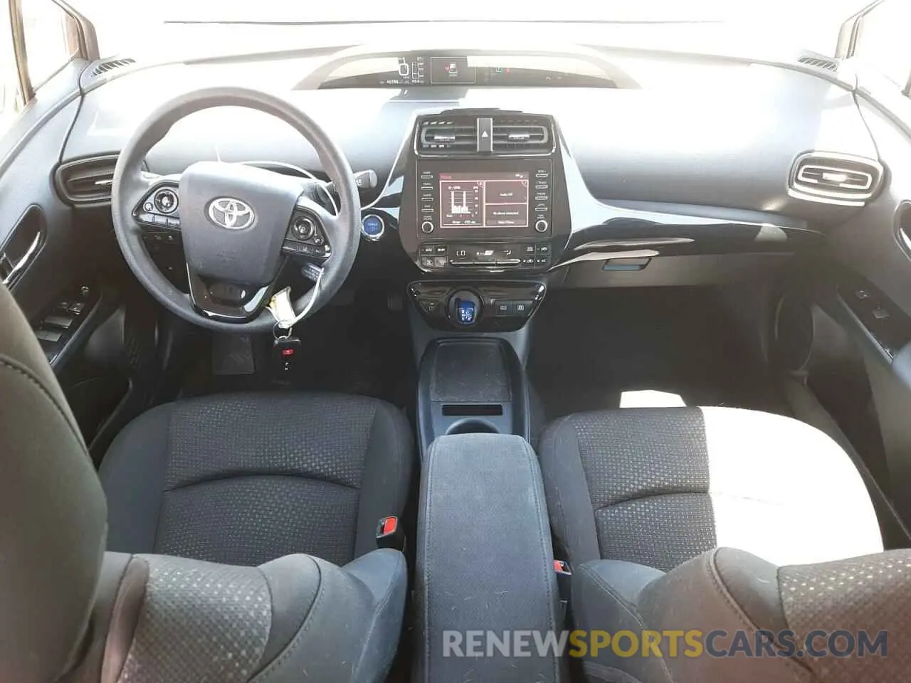 9 fotografías del automóvil dañado JTDKARFU6L3111109 TOYOTA PRIUS 2020