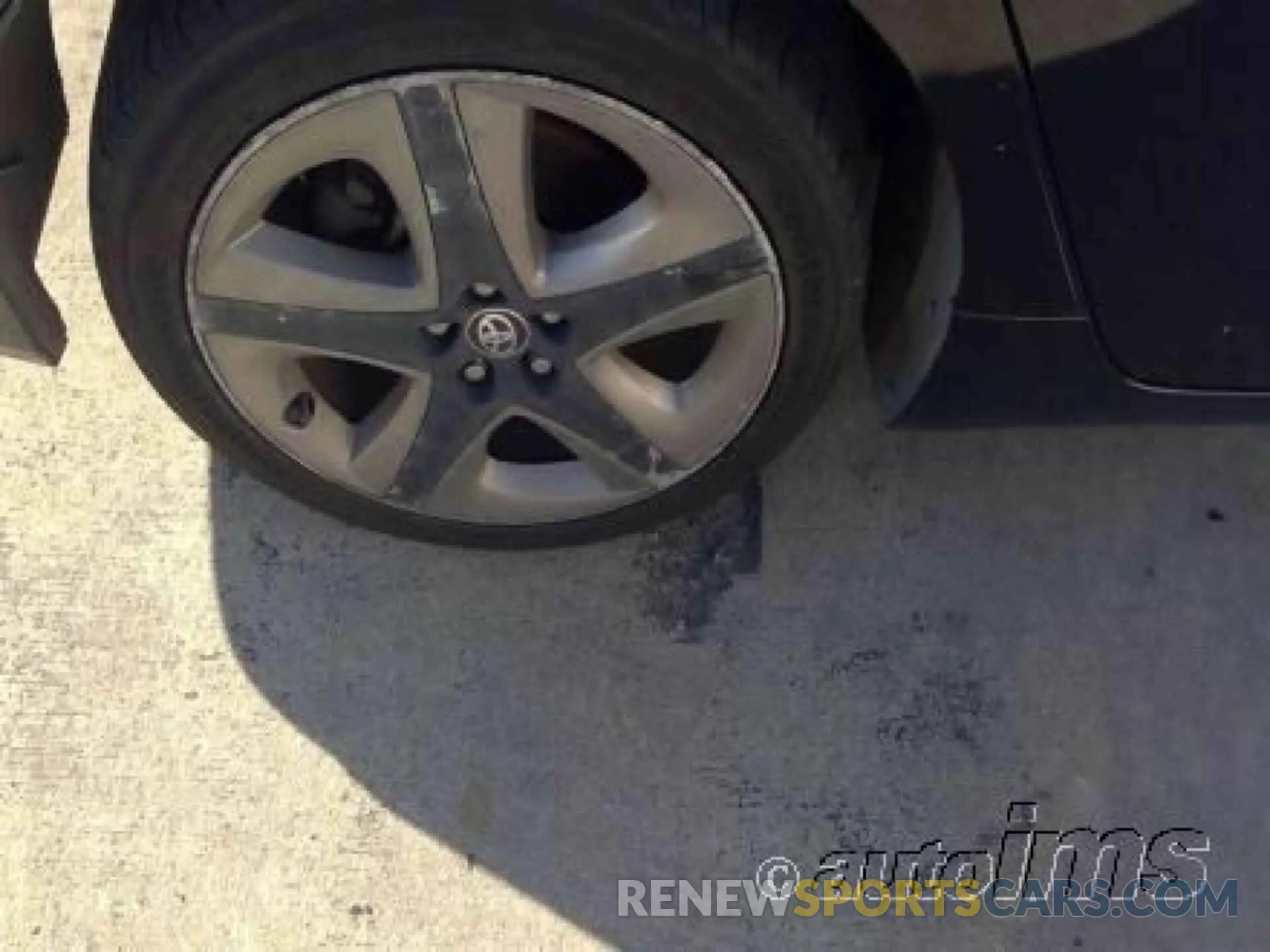 12 fotografías del automóvil dañado JTDKARFU6L3112101 TOYOTA PRIUS 2020