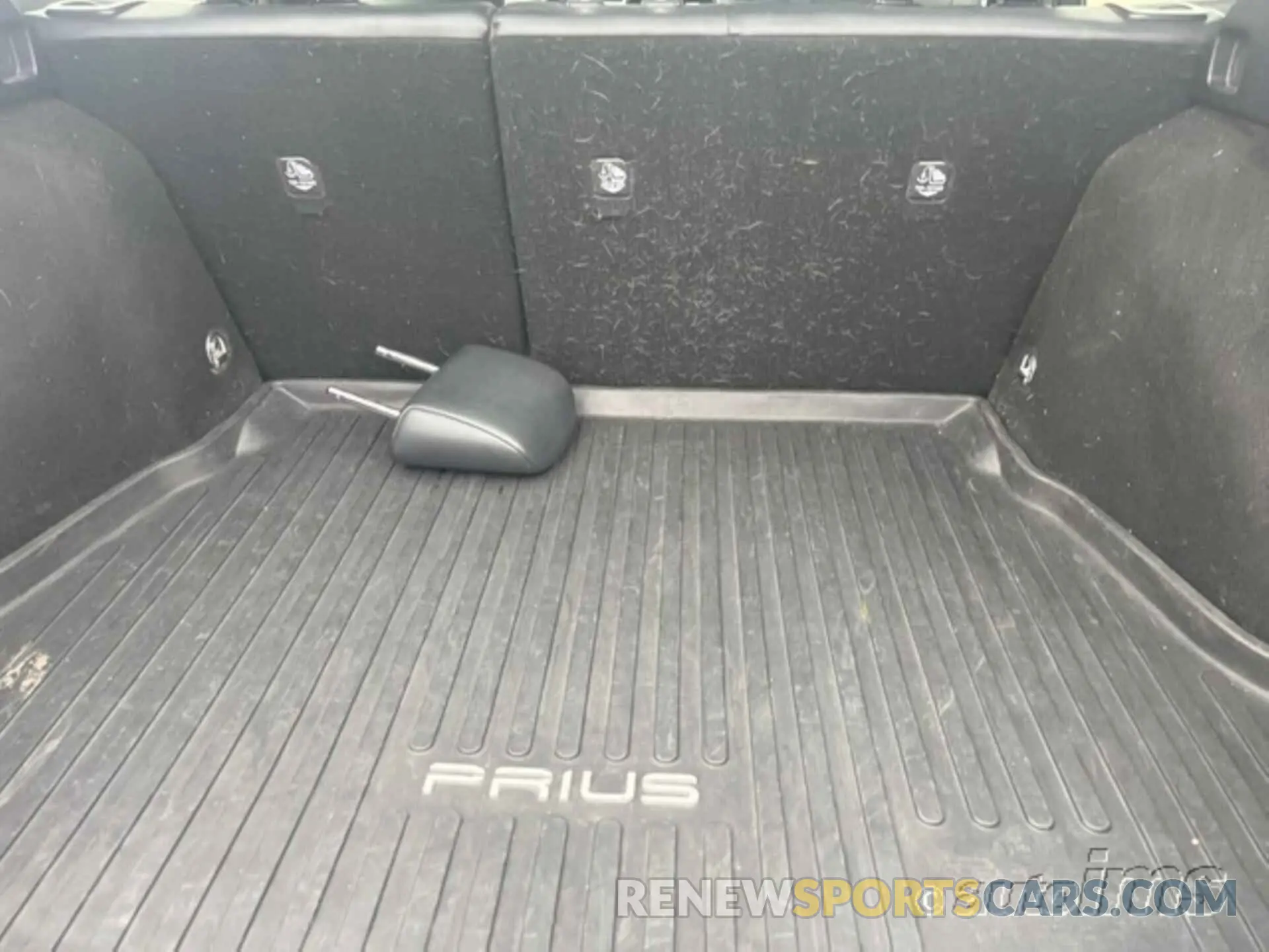 9 fotografías del automóvil dañado JTDKARFU6L3112454 TOYOTA PRIUS 2020
