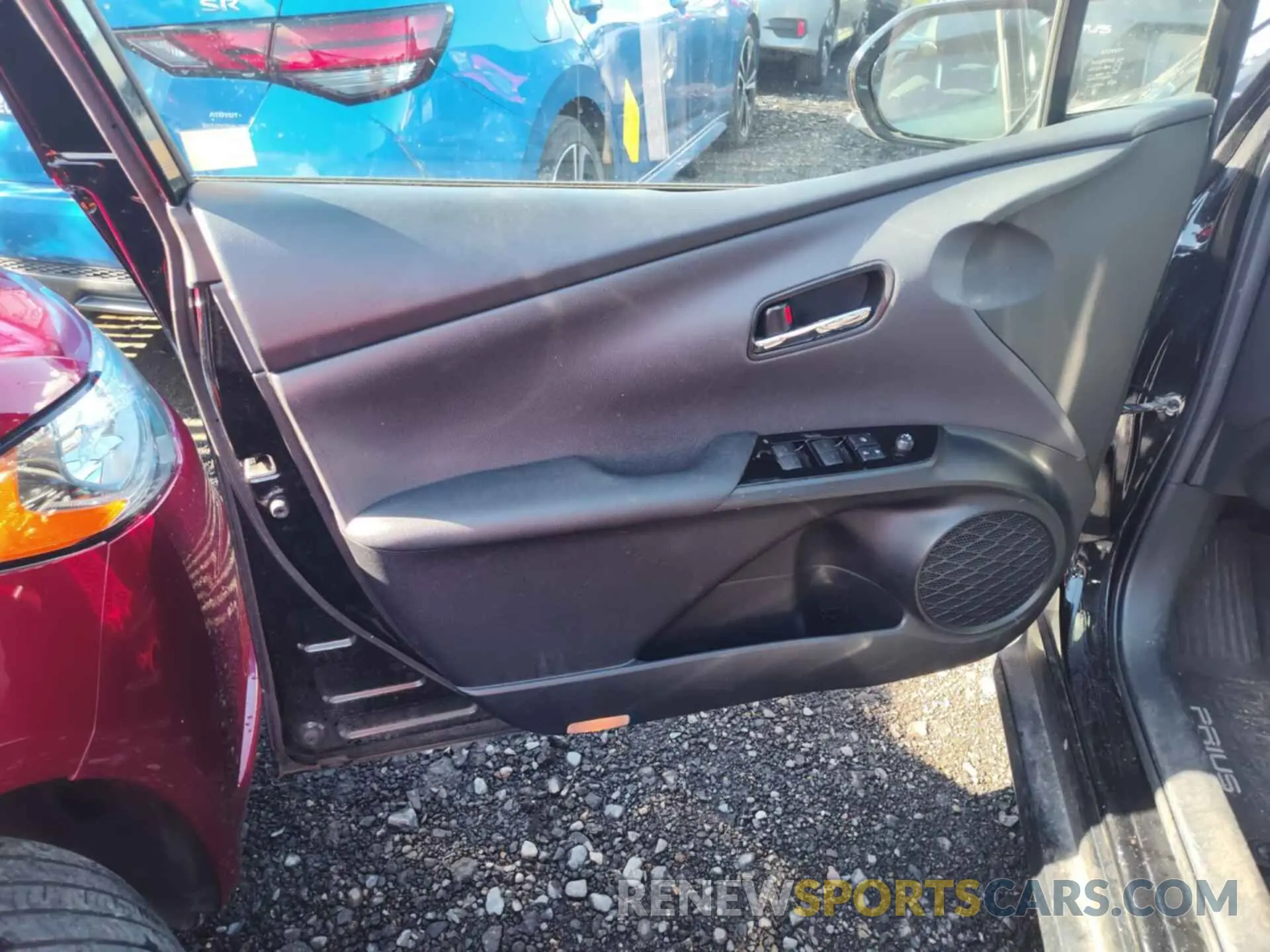 38 fotografías del automóvil dañado JTDKARFU6L3115595 TOYOTA PRIUS 2020
