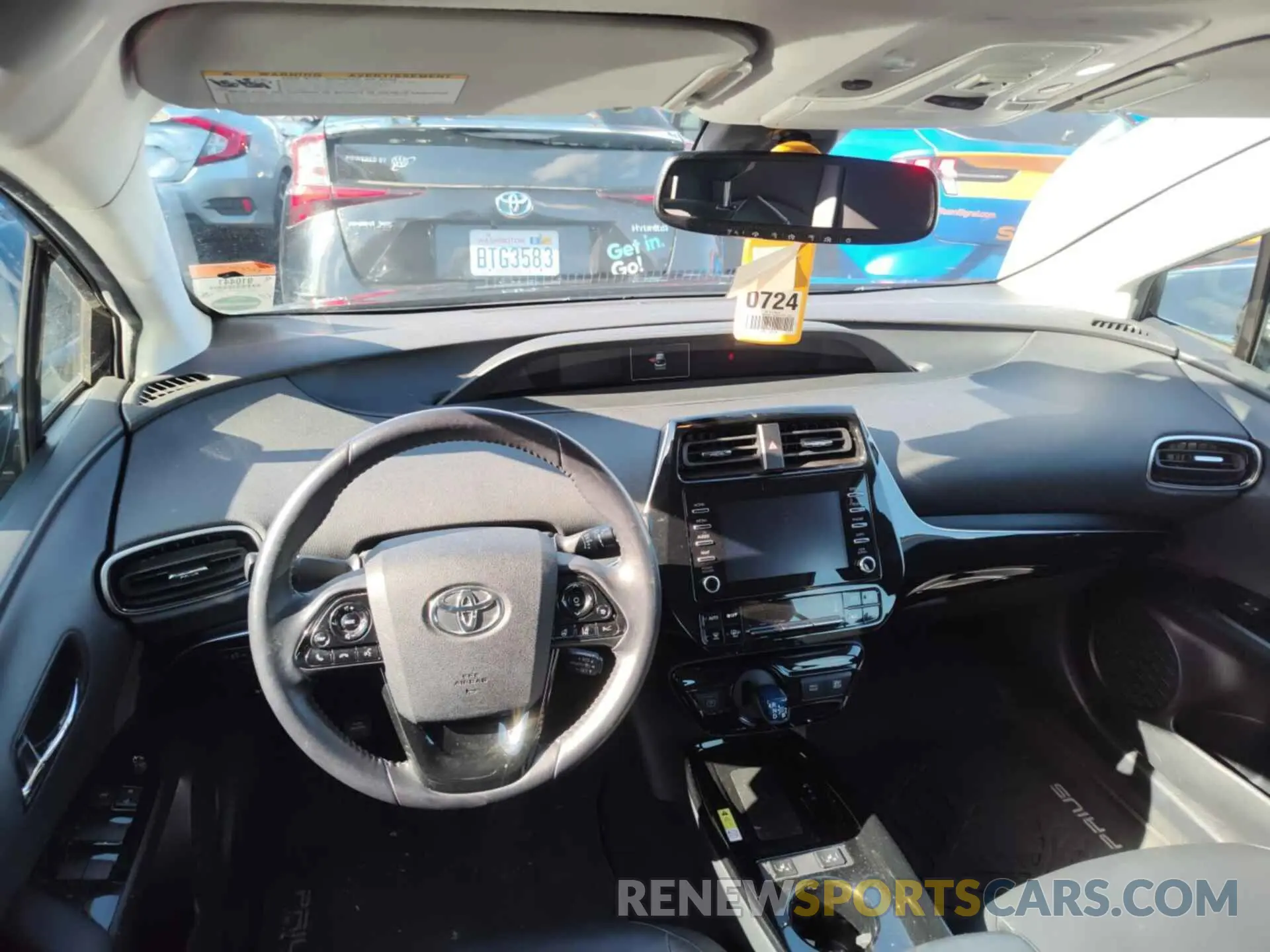 5 fotografías del automóvil dañado JTDKARFU6L3115595 TOYOTA PRIUS 2020