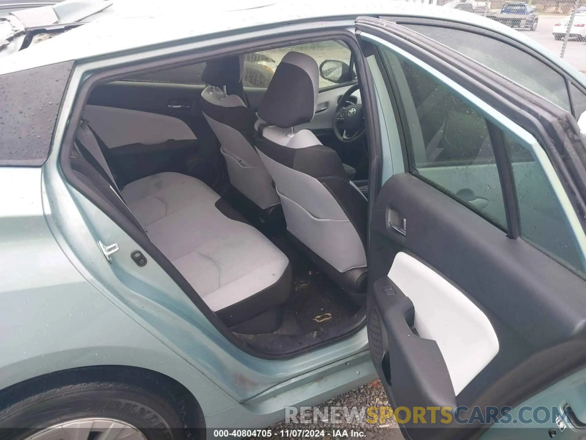 8 fotografías del automóvil dañado JTDKARFU6L3118741 TOYOTA PRIUS 2020