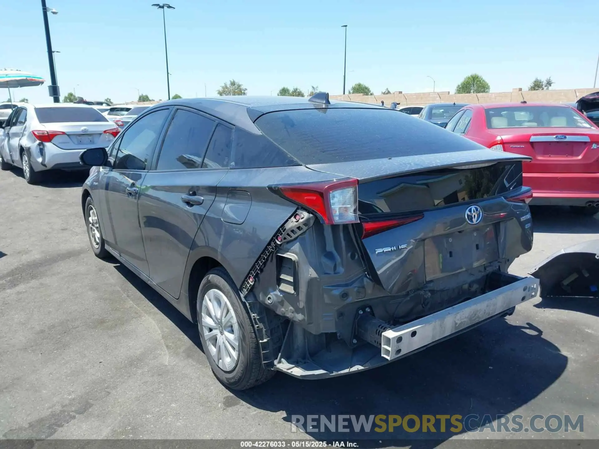 15 fotografías del automóvil dañado JTDKARFU6L3121929 TOYOTA PRIUS 2020