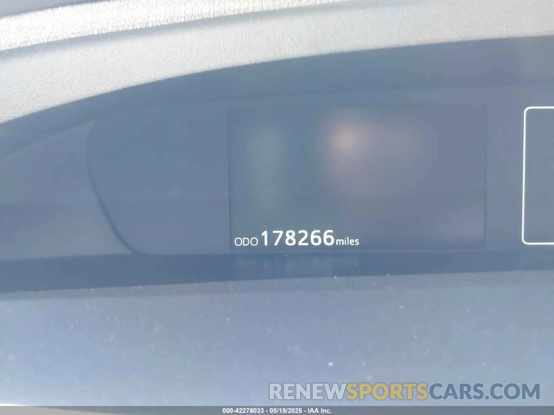 16 fotografías del automóvil dañado JTDKARFU6L3121929 TOYOTA PRIUS 2020
