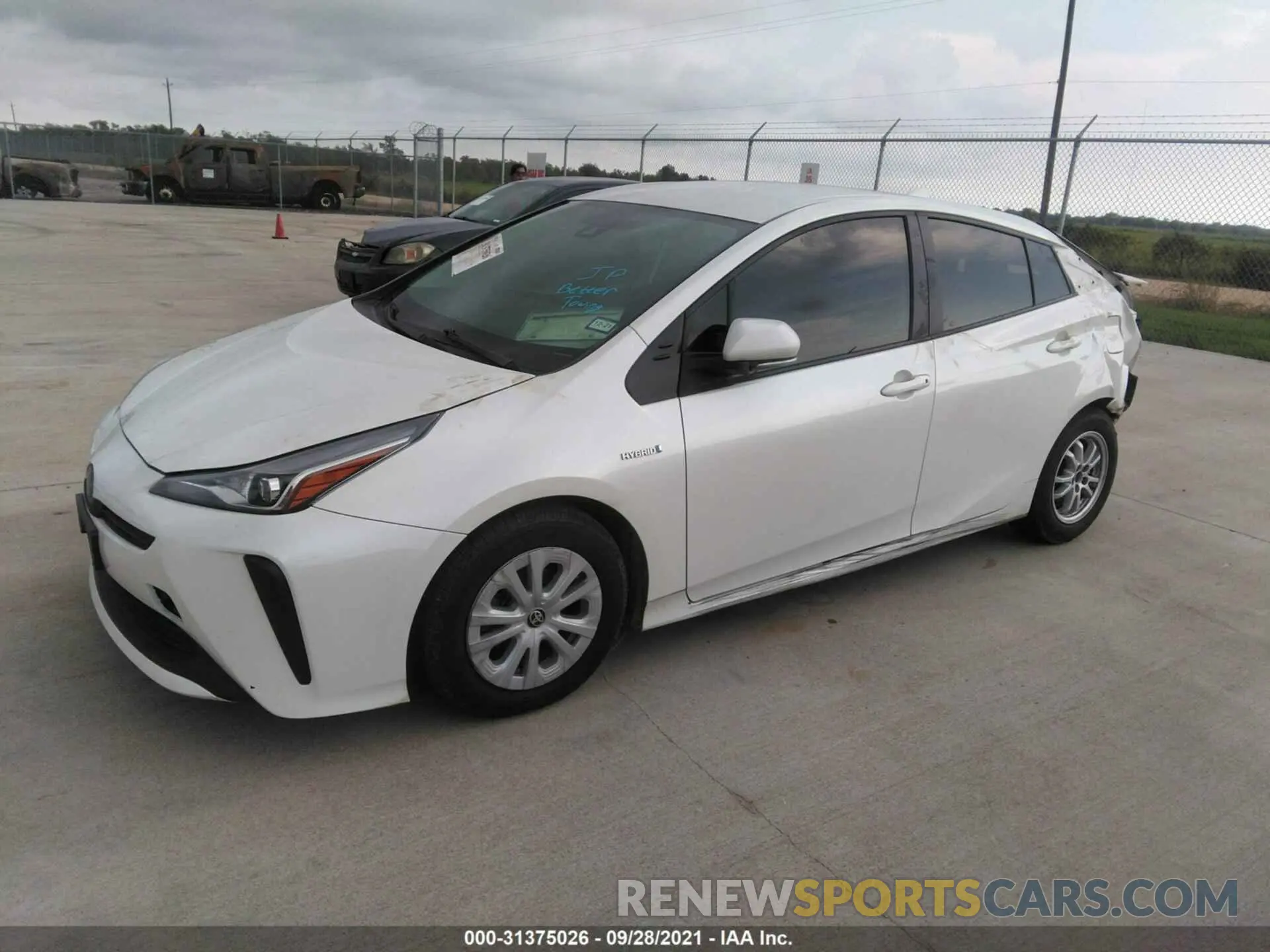 2 fotografías del automóvil dañado JTDKARFU7L3106436 TOYOTA PRIUS 2020