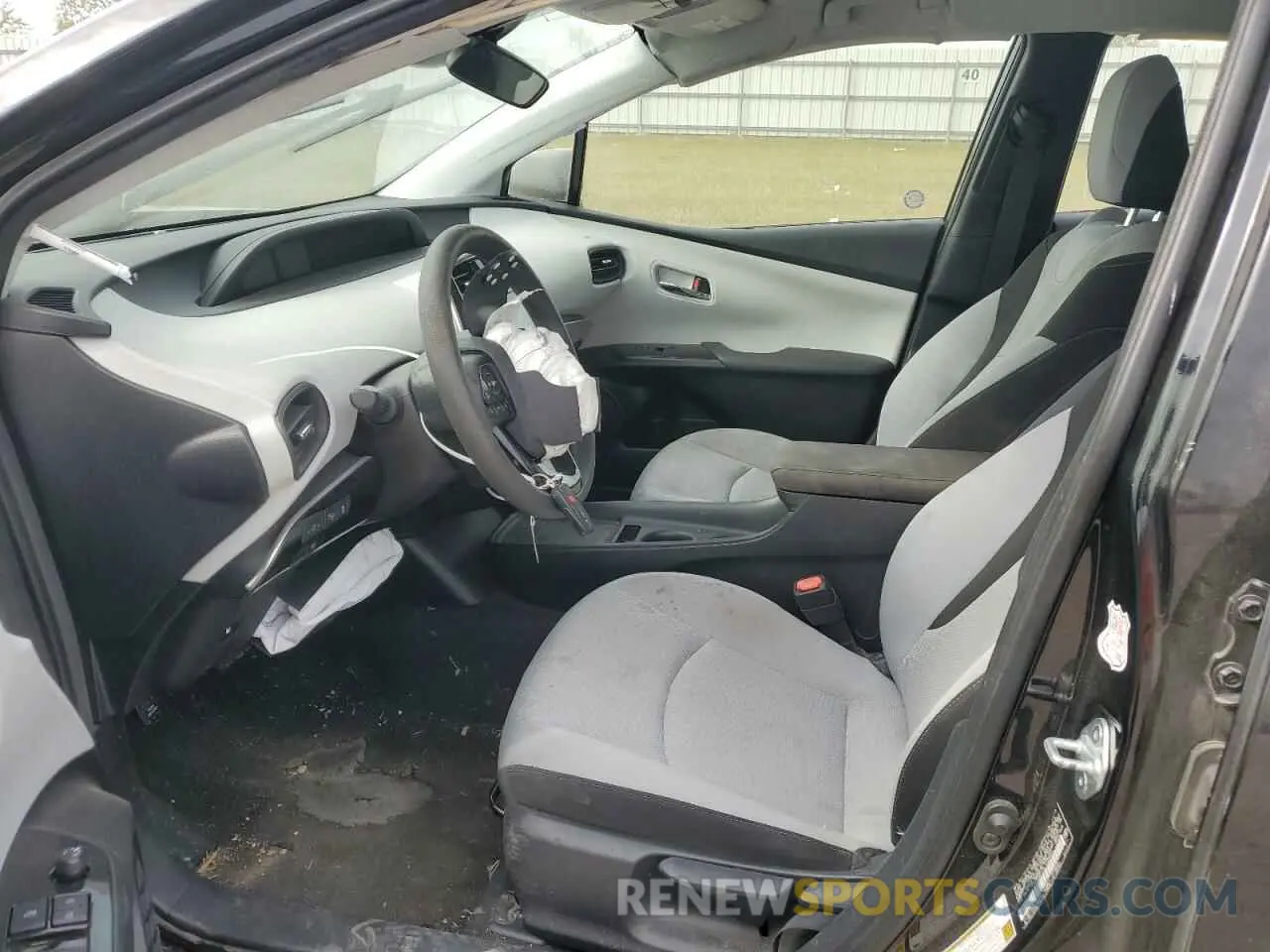 7 fotografías del automóvil dañado JTDKARFU7L3109854 TOYOTA PRIUS 2020