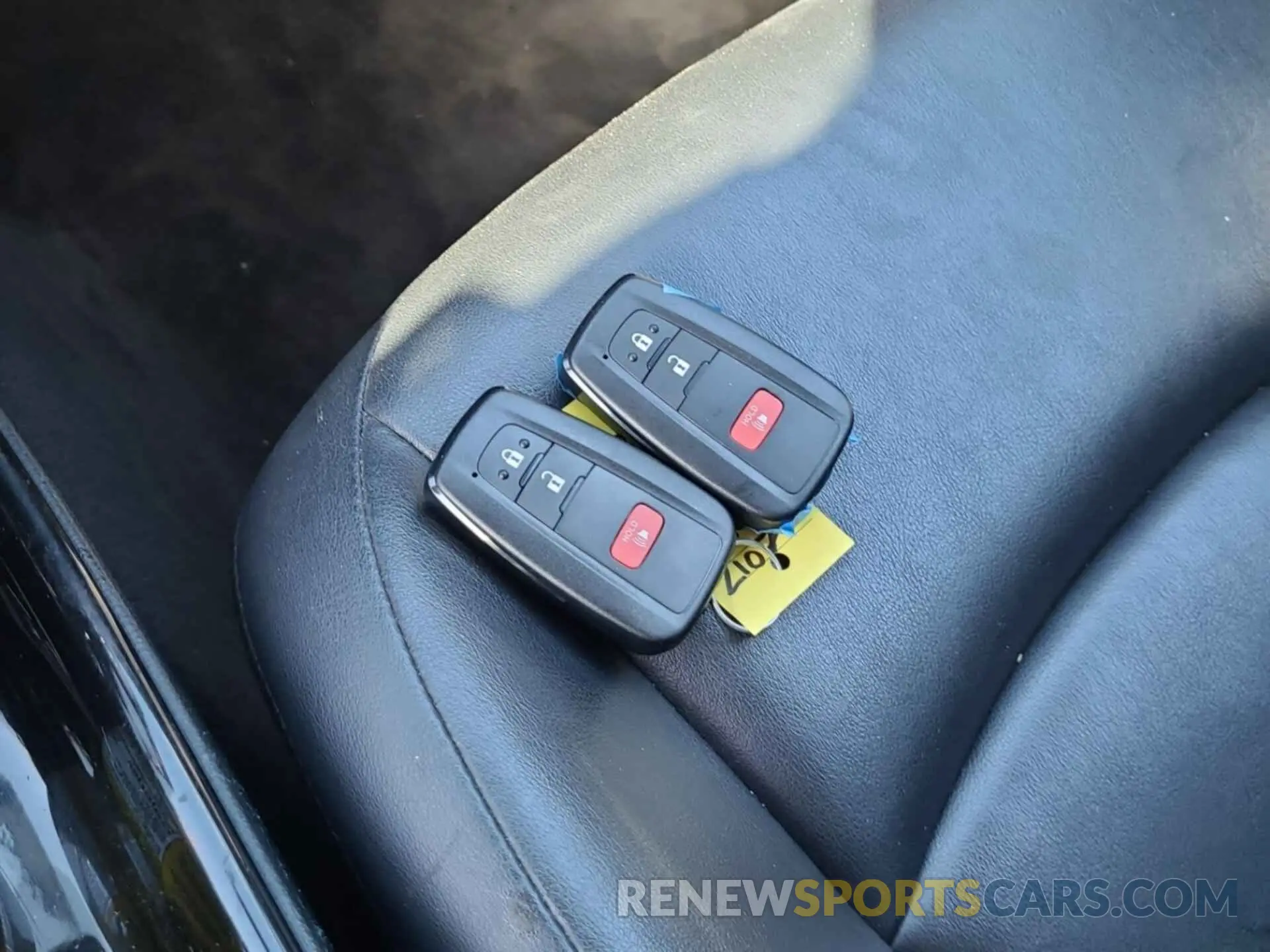 33 fotografías del automóvil dañado JTDKARFU7L3112107 TOYOTA PRIUS 2020