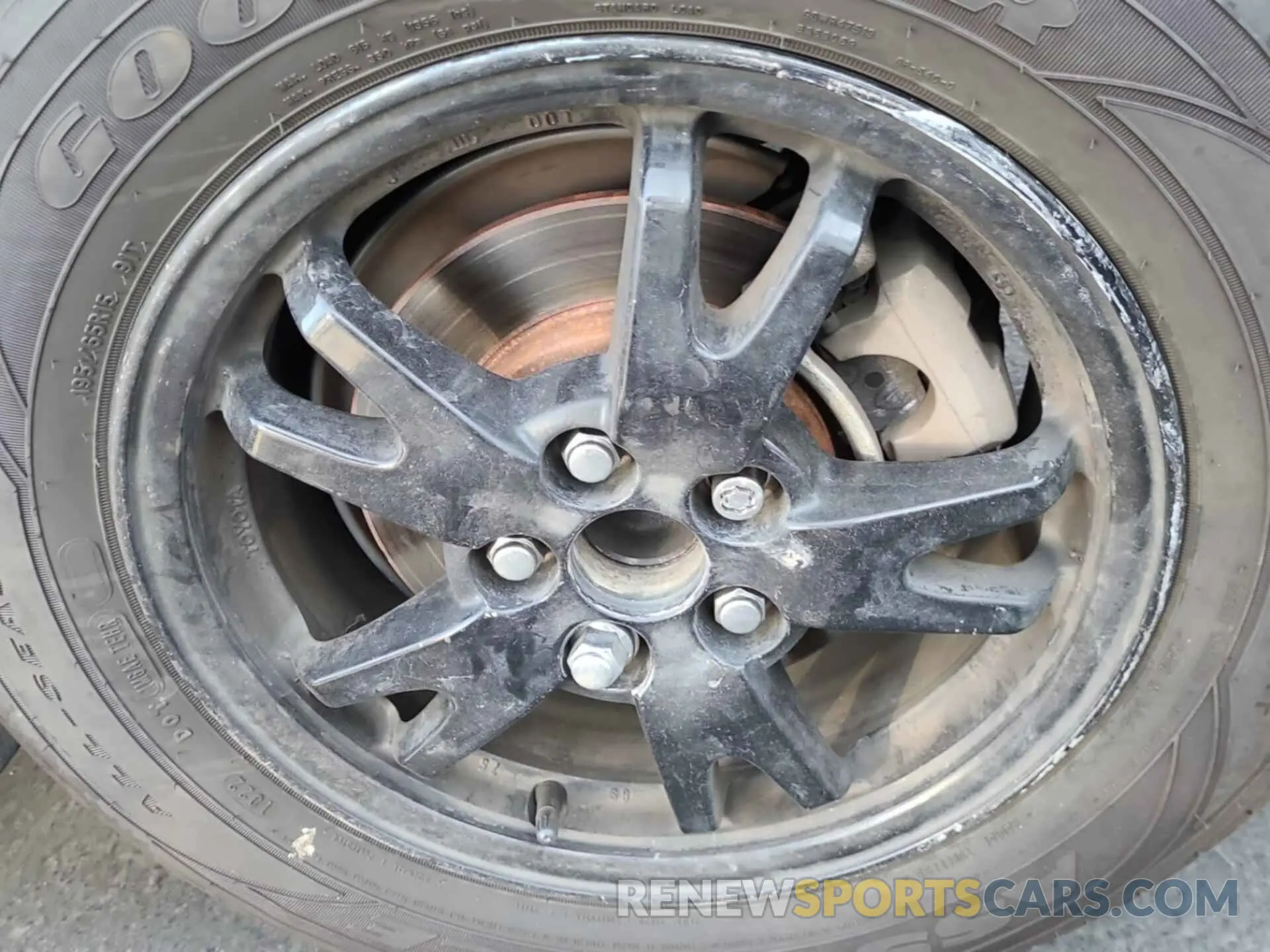 46 fotografías del automóvil dañado JTDKARFU7L3112107 TOYOTA PRIUS 2020