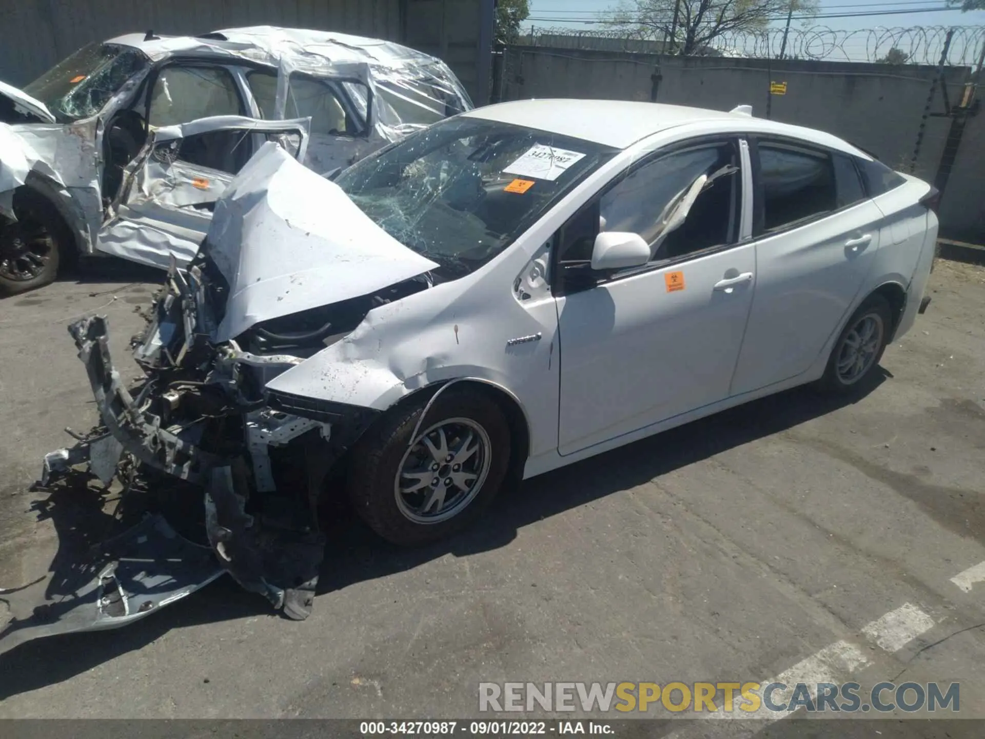 2 fotografías del automóvil dañado JTDKARFU7L3119011 TOYOTA PRIUS 2020