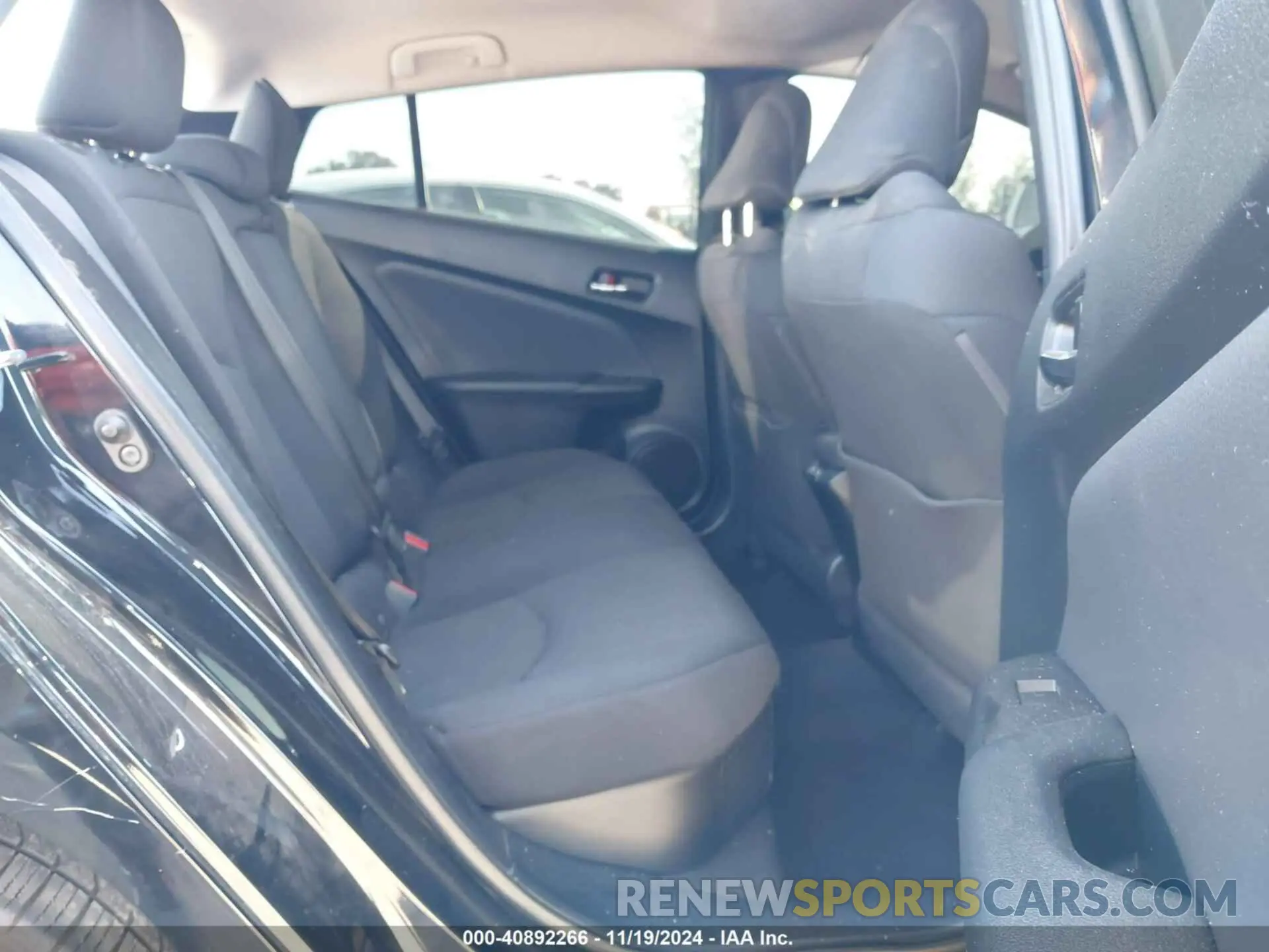 8 fotografías del automóvil dañado JTDKARFU7L3122040 TOYOTA PRIUS 2020